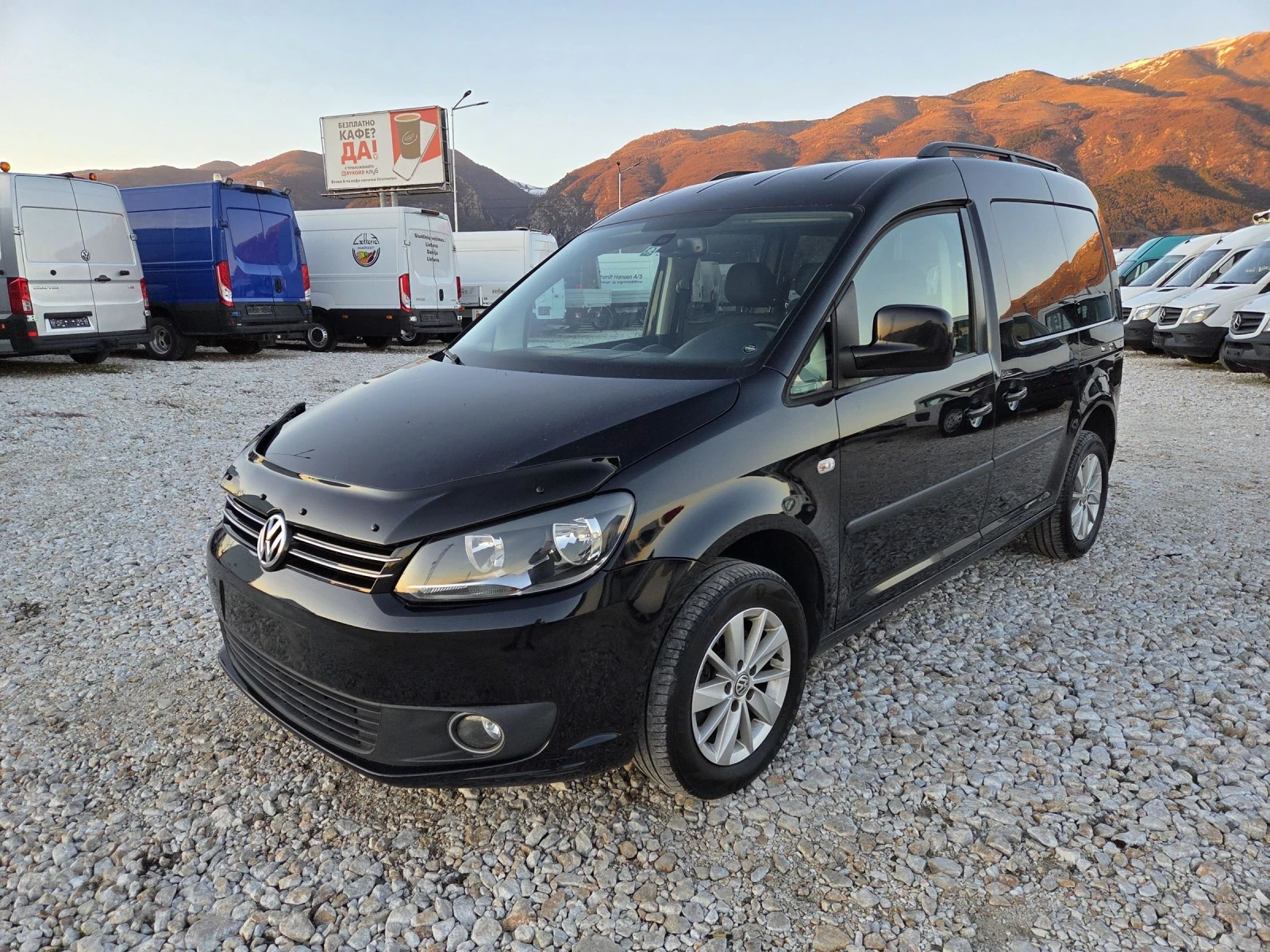 VW Caddy 1.6 TDI, Автоматик | Mobile.bg — изображение 1
