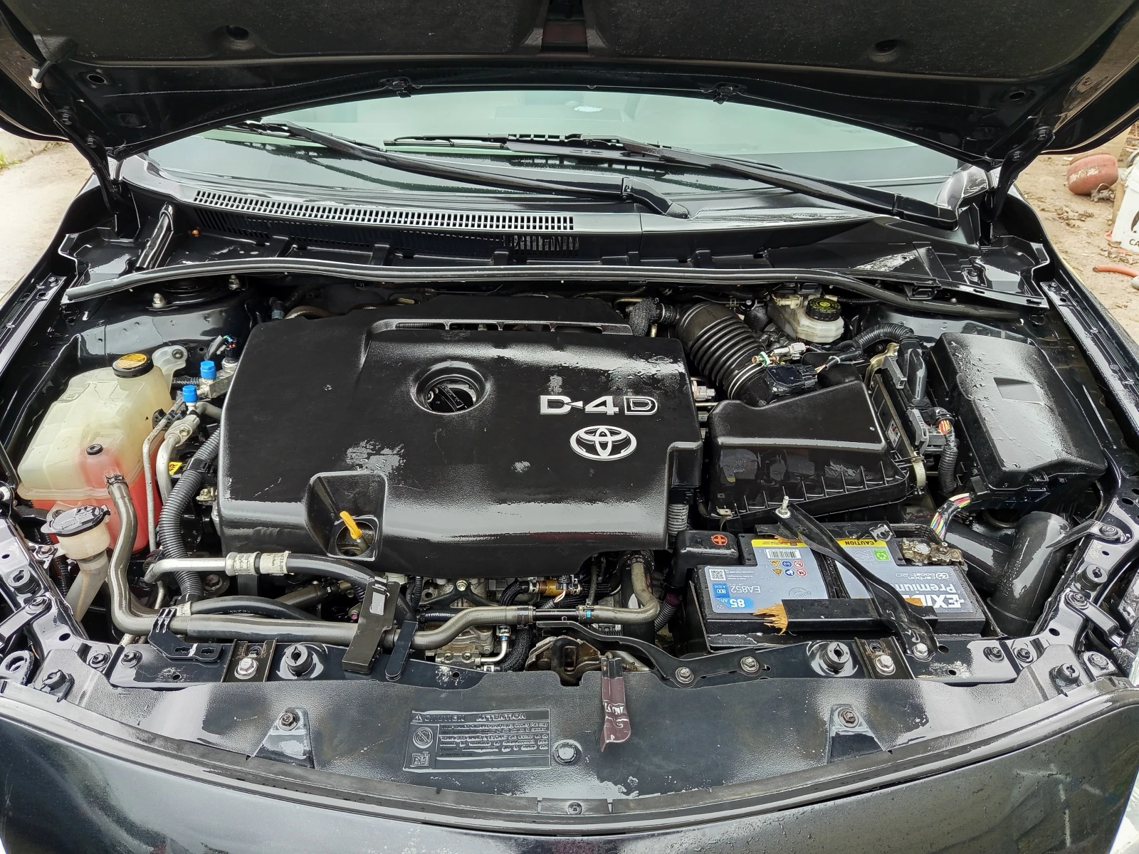Toyota Corolla D-4D - изображение 9