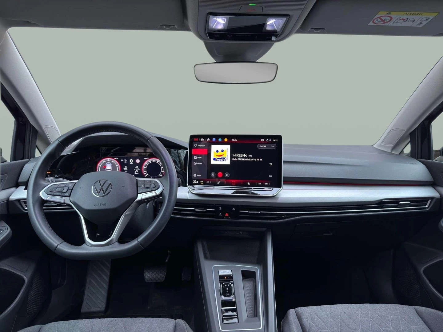 VW Golf 8 Life 1.5 eTSI OPF DSG - изображение 6