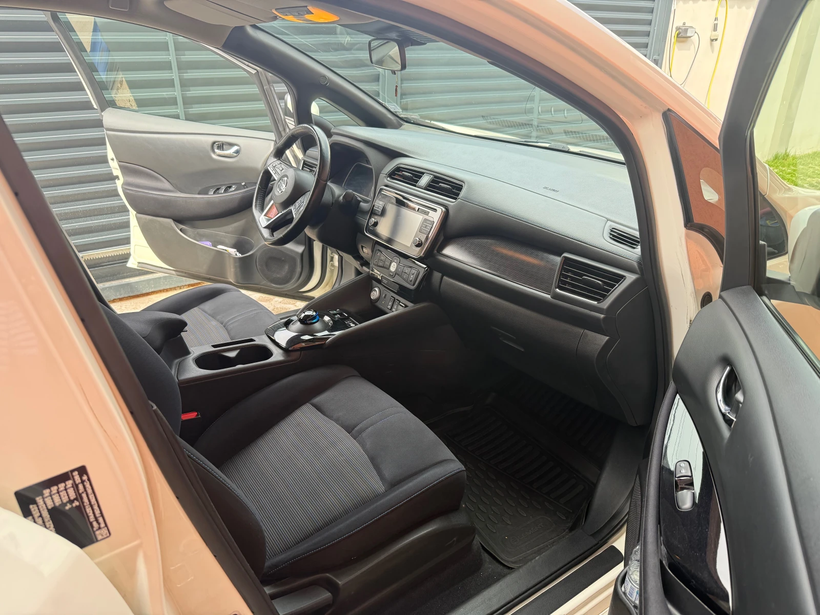 Nissan Leaf  * Lane * Distronic * Печка  - изображение 9