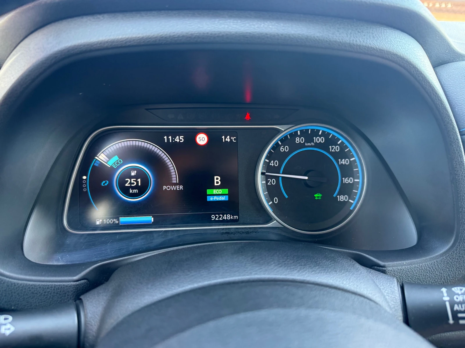 Nissan Leaf  * Lane * Distronic * Печка  - изображение 6