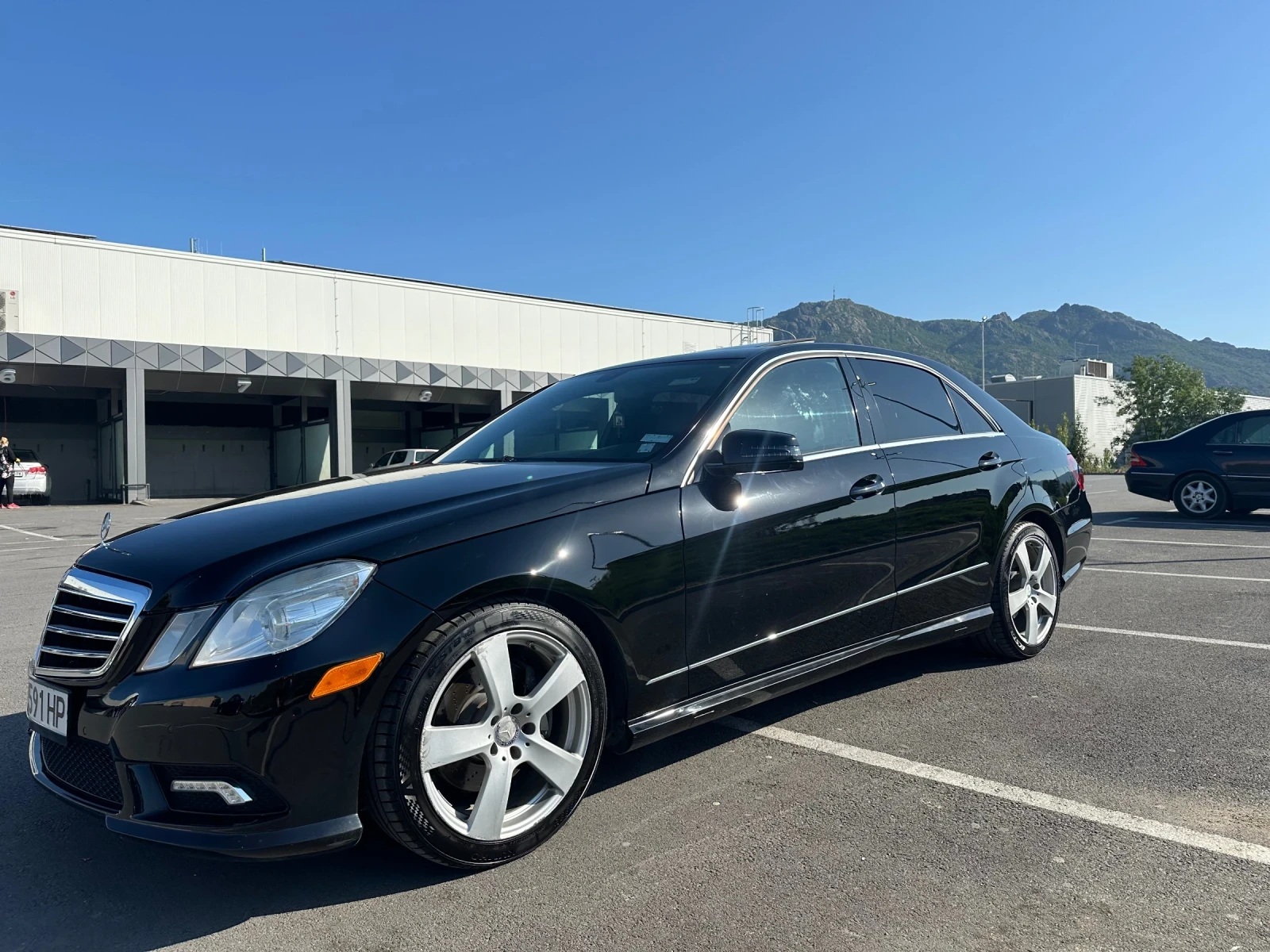 Mercedes-Benz E 350  - изображение 5