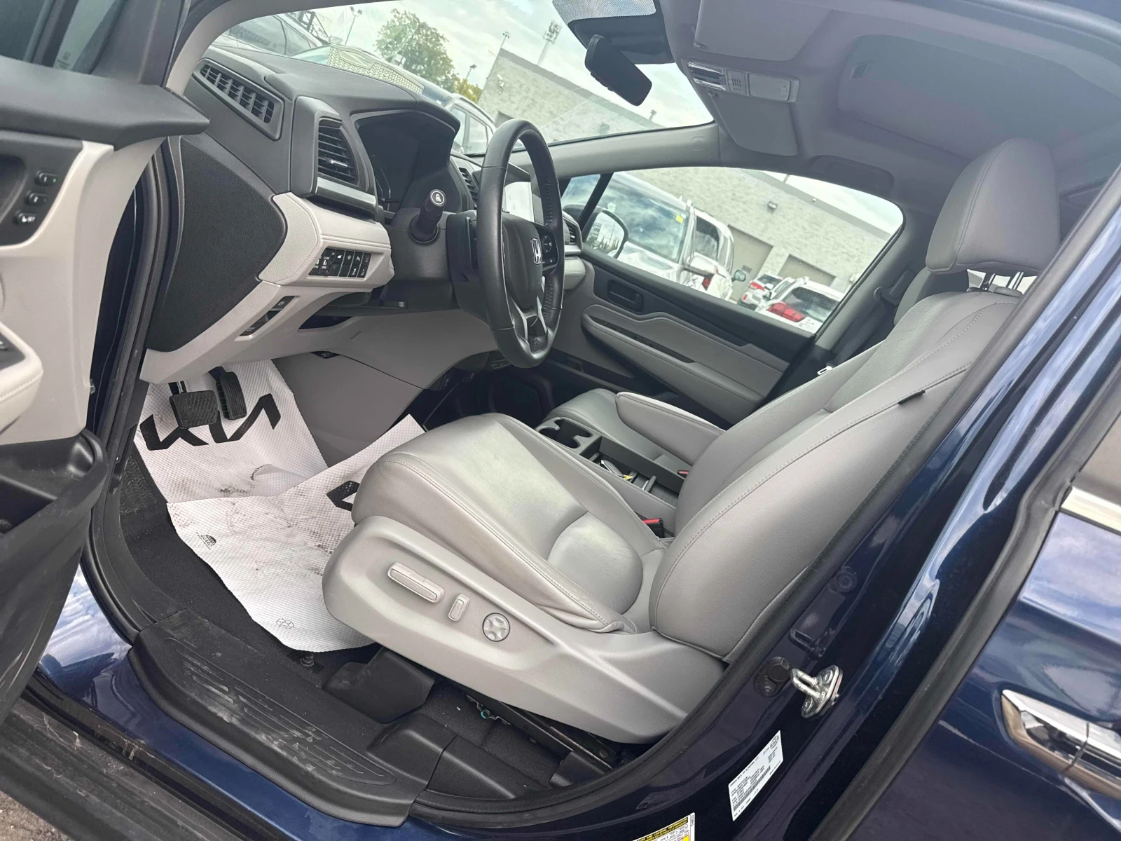 Honda Odyssey EXL-RES Auto * * CARFAX * * АВТО КРЕДИТ * *  - изображение 6