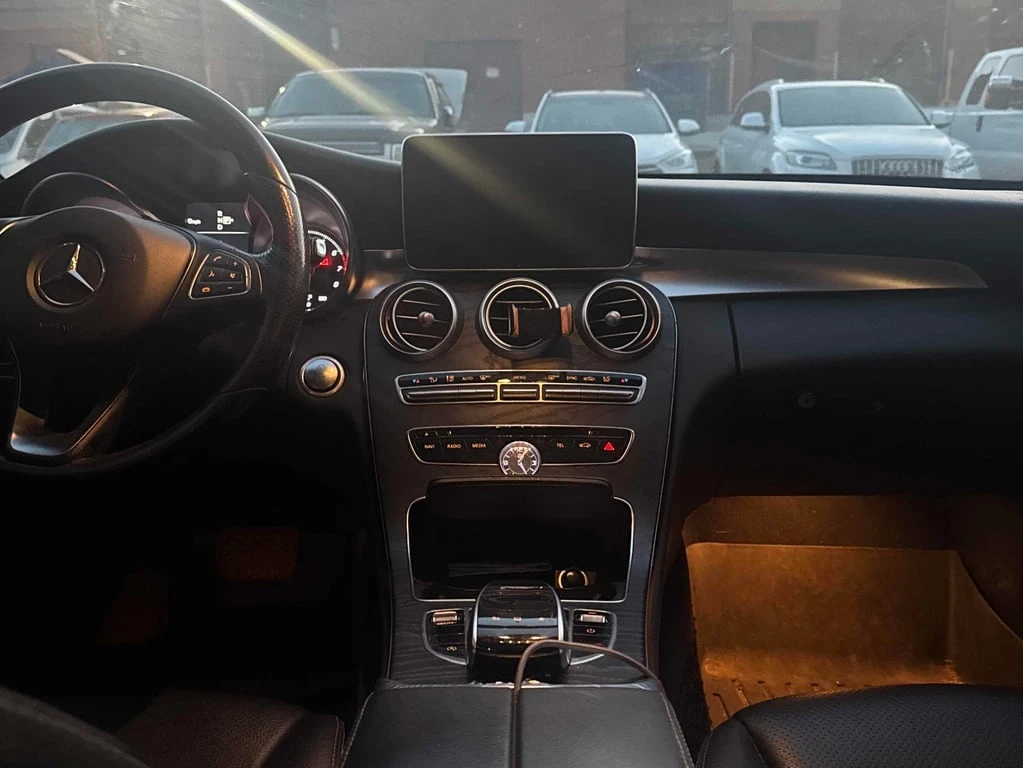 Mercedes-Benz C 300 2015 4MATIC AMG ПАКЕТ * БЕЗ ПЪРВОНАЧАЛНА ВНОСКА*   - изображение 9