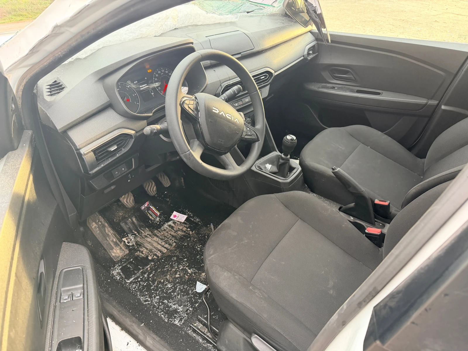 Dacia Sandero 1.0 TCe - изображение 7