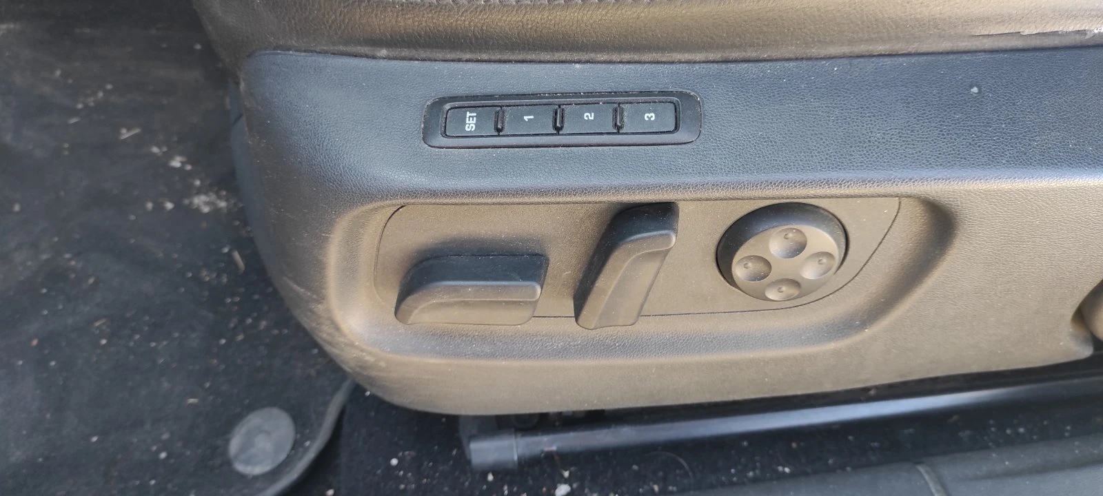 Skoda Octavia 1.8 TSI Laurin & Klement, снимка 8 - Автомобили и джипове - 53827249