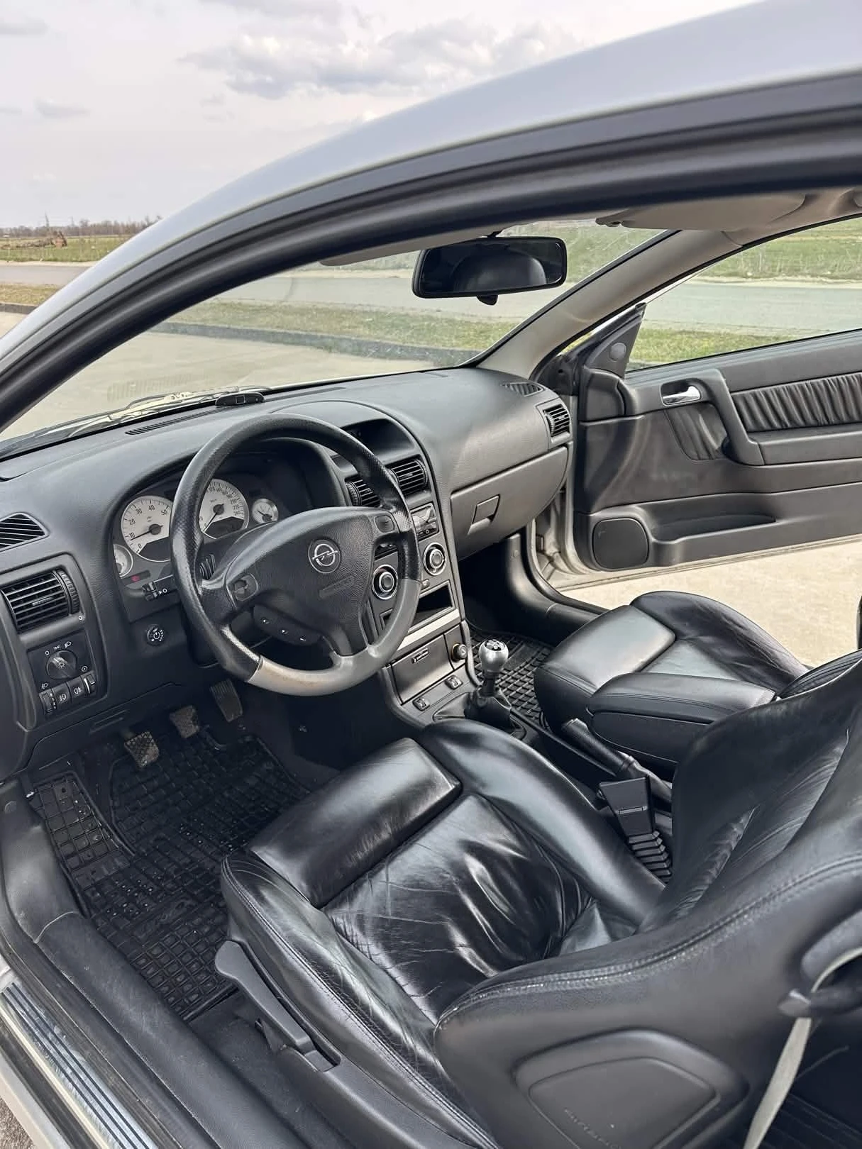 Opel Astra Bertone 2.0 Turbo LPG | Mobile.bg � ����������� 14