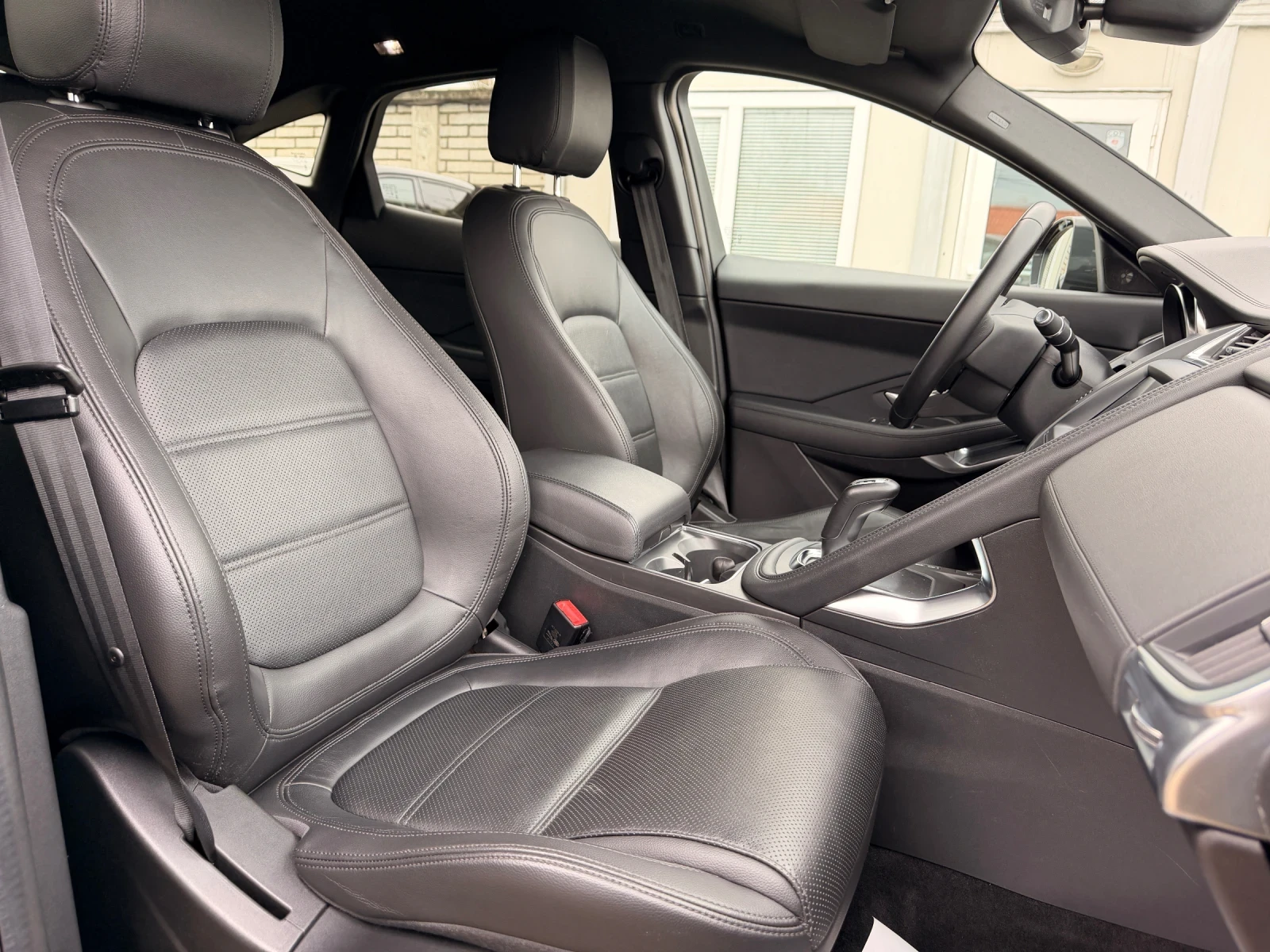 Jaguar E-pace S-DAYNAMIC-�����-LED-������-��.��-�����-������-��� | Mobile.bg � ����������� 16