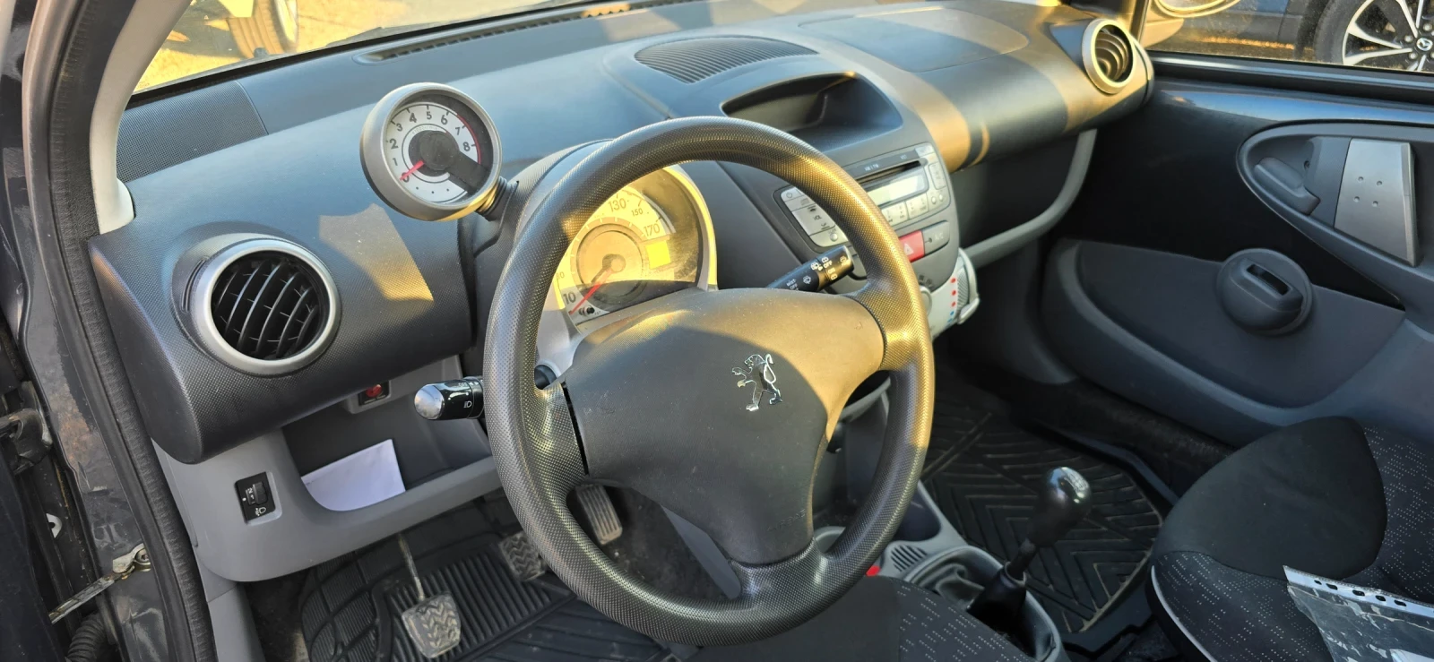 Peugeot 107, снимка 8 - Автомобили и джипове - 53737597