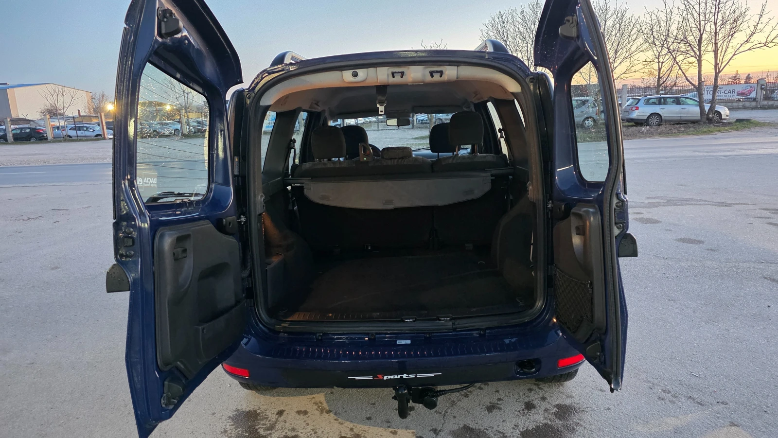 Dacia Logan 1.6i/87hp/УНИКАТ/FACE LIFT, снимка 6 - Автомобили и джипове - 53803730