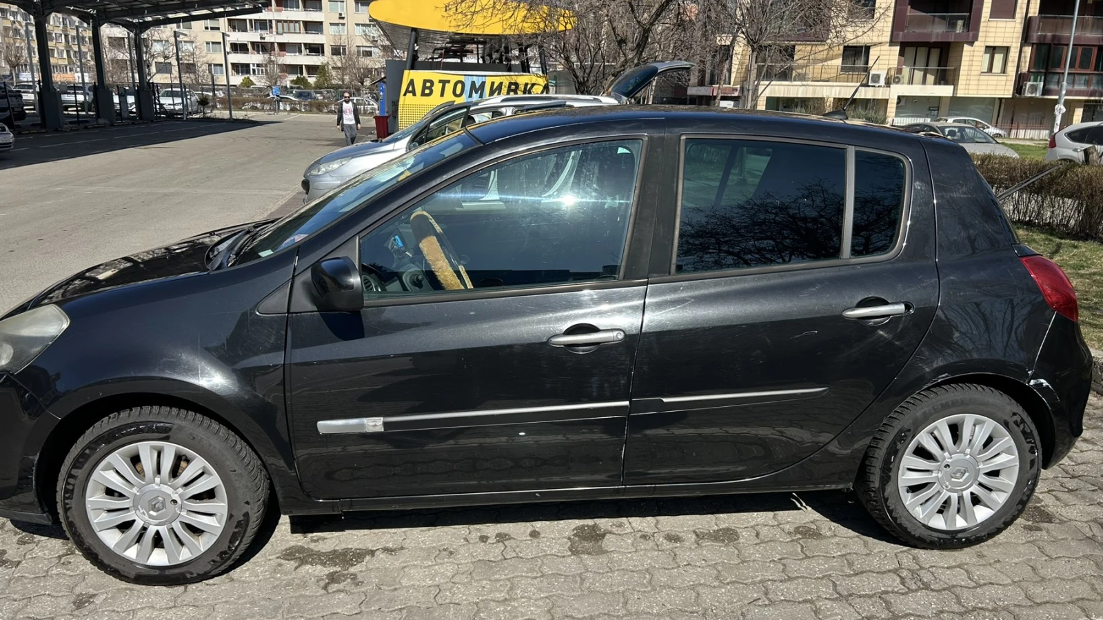 Renault Clio, снимка 3 - Автомобили и джипове - 53857103