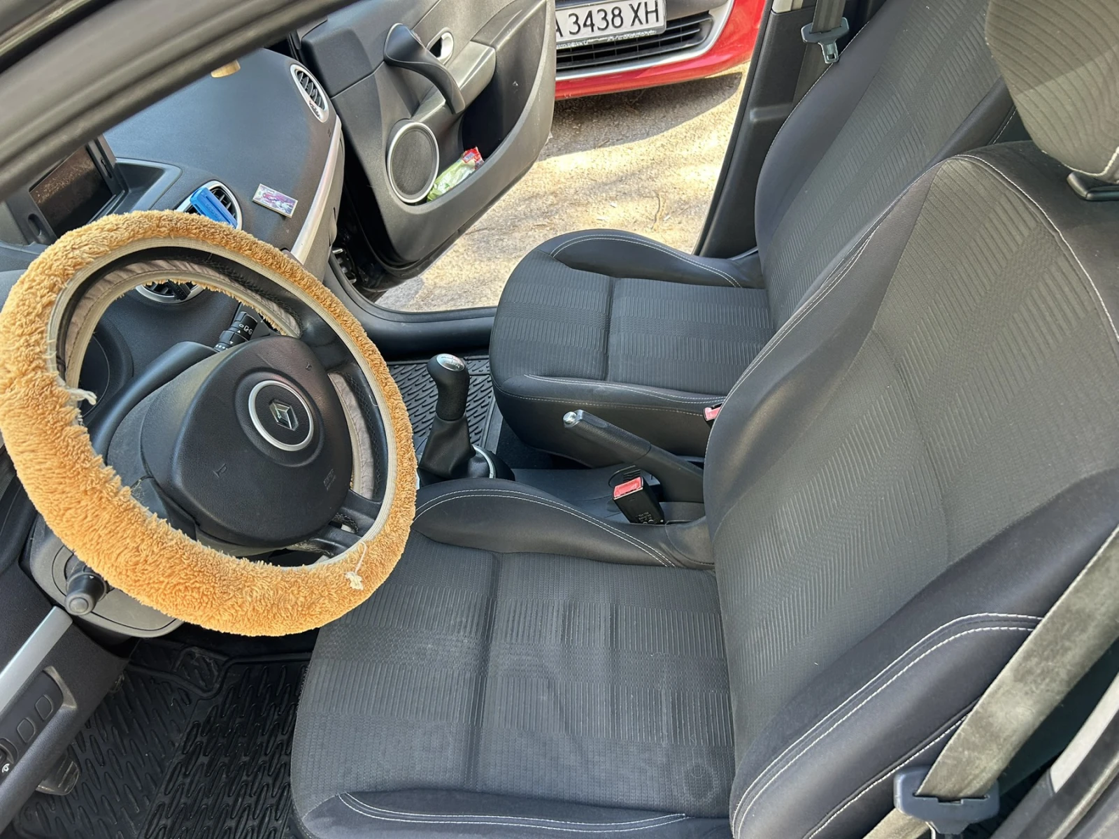 Renault Clio, снимка 11 - Автомобили и джипове - 53857103