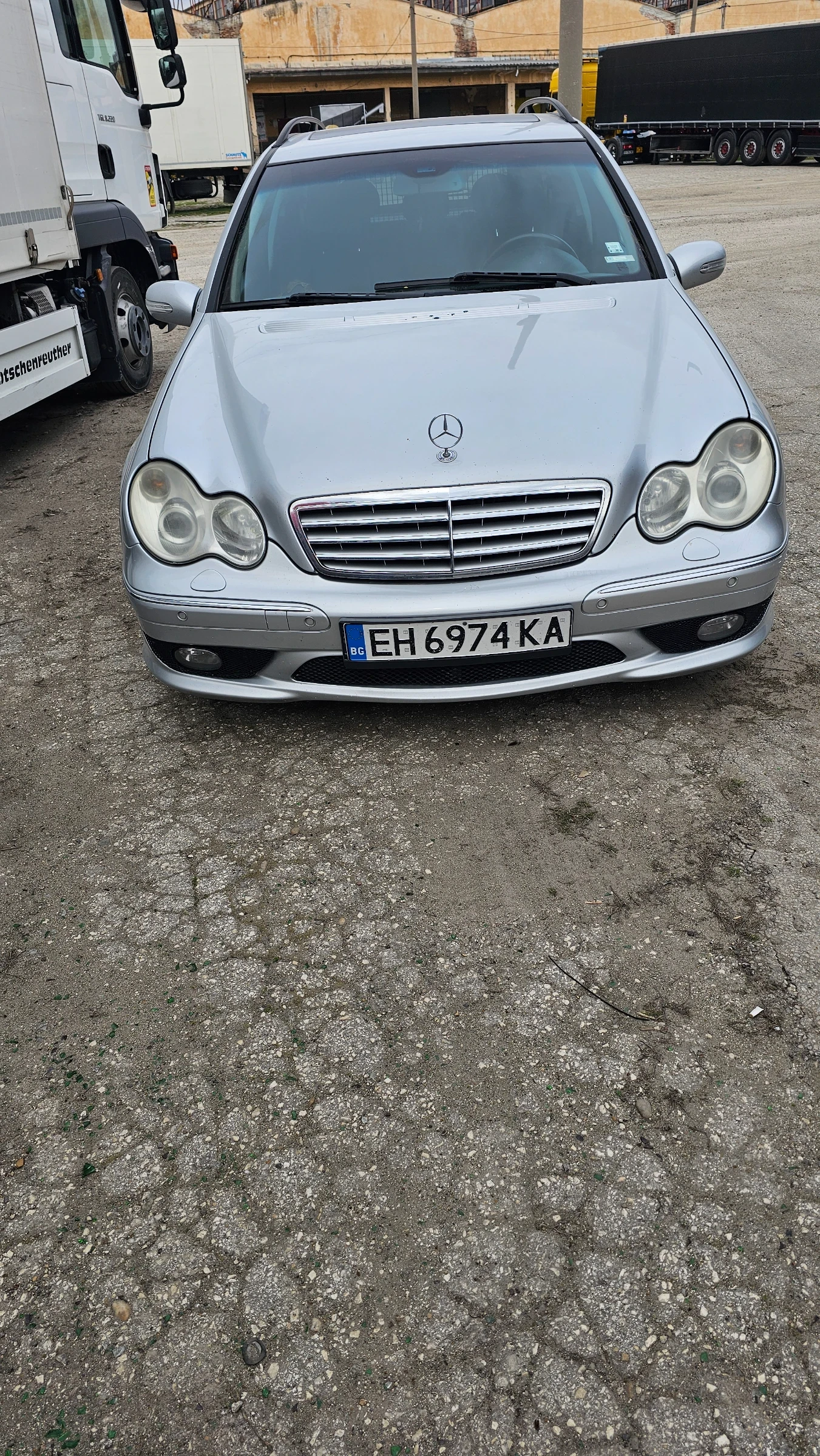 Mercedes-Benz C 320, снимка 4 - Автомобили и джипове - 53906459