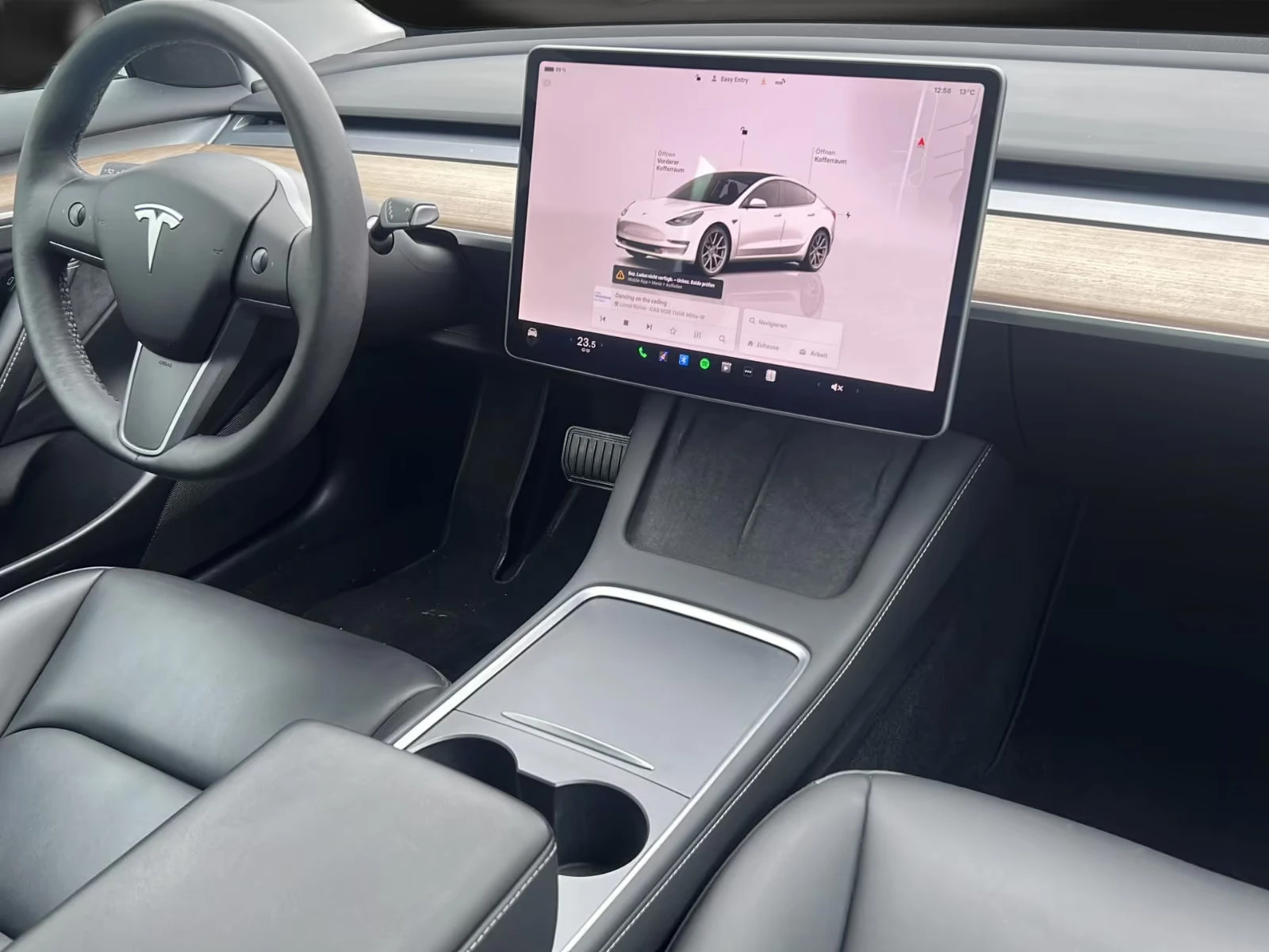 Tesla Model S 325HP/60kWh/RWD/LED/PANO/268z, снимка 11 - Автомобили и джипове - 54108170