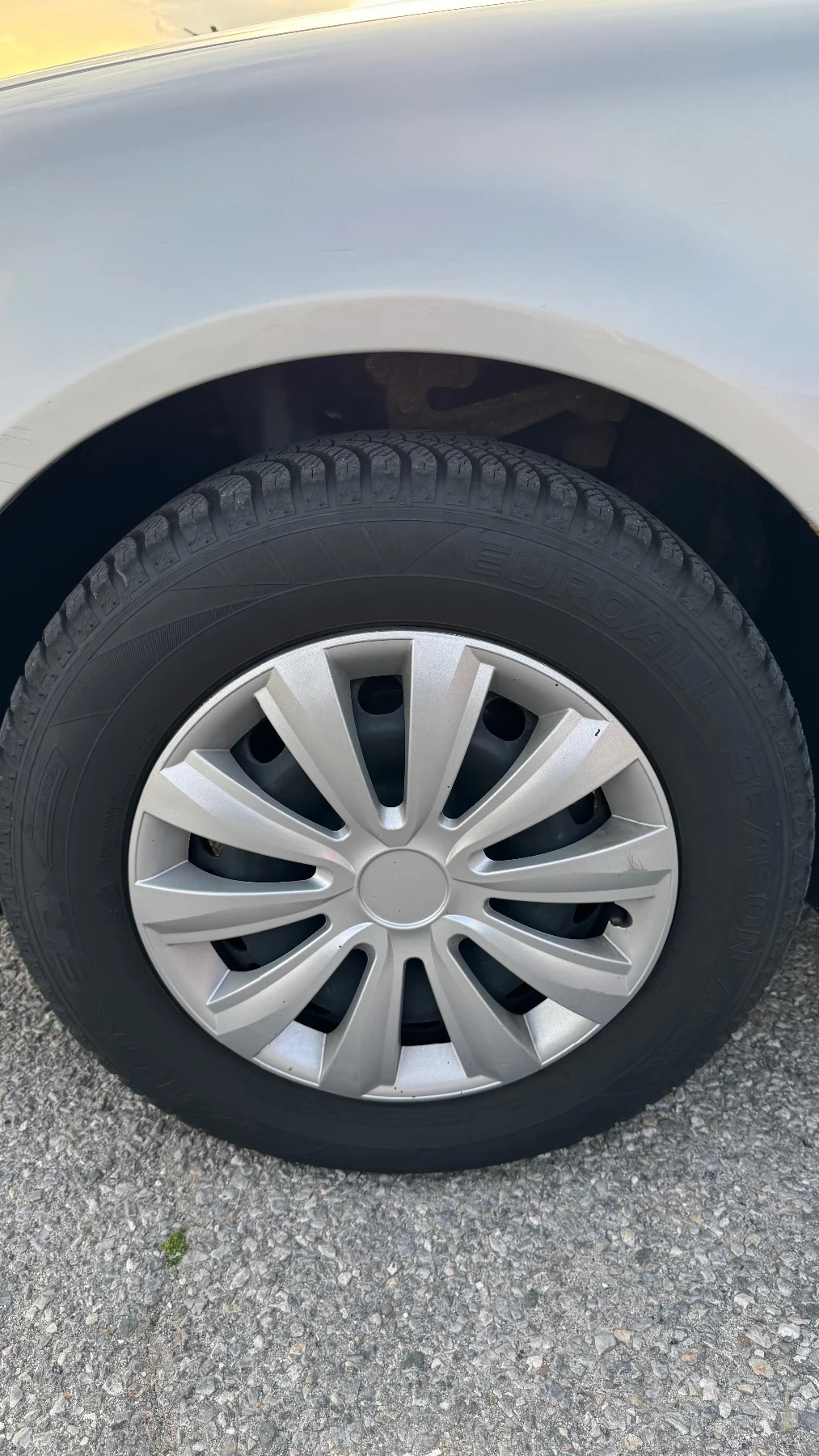 VW Passat 1.6 101к.М.Данък Регистриран, снимка 17 - Автомобили и джипове - 54445411