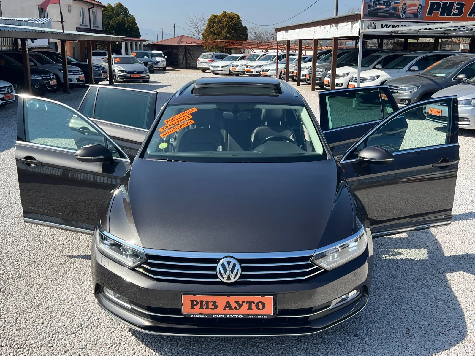 VW Passat 2.0TDI* 100%* AUTOMAT* PANORAMA* NAVI* ЛИЗИНГ, снимка 3 - Автомобили и джипове - 54479356
