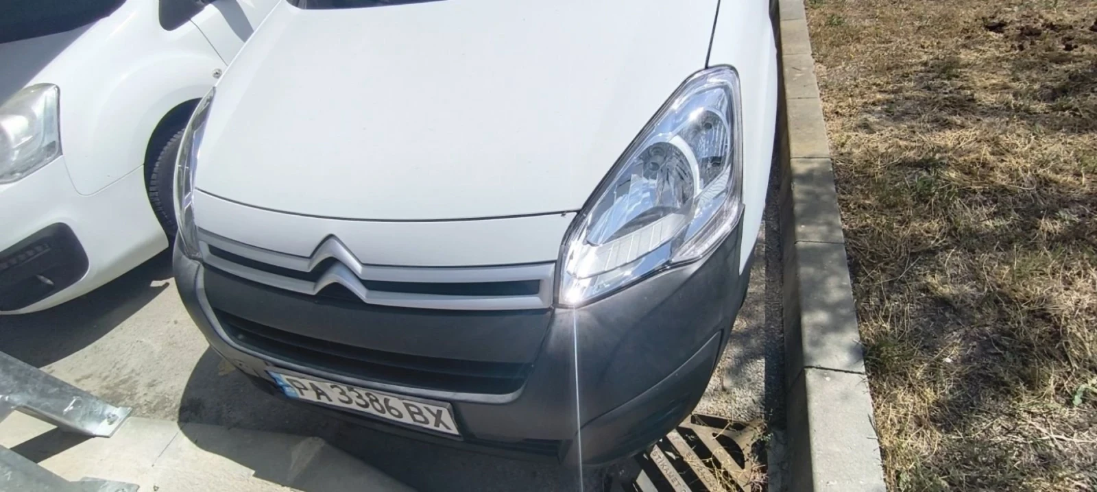 Citroen Berlingo 1.6d товарен , снимка 7 - Автомобили и джипове - 54519643