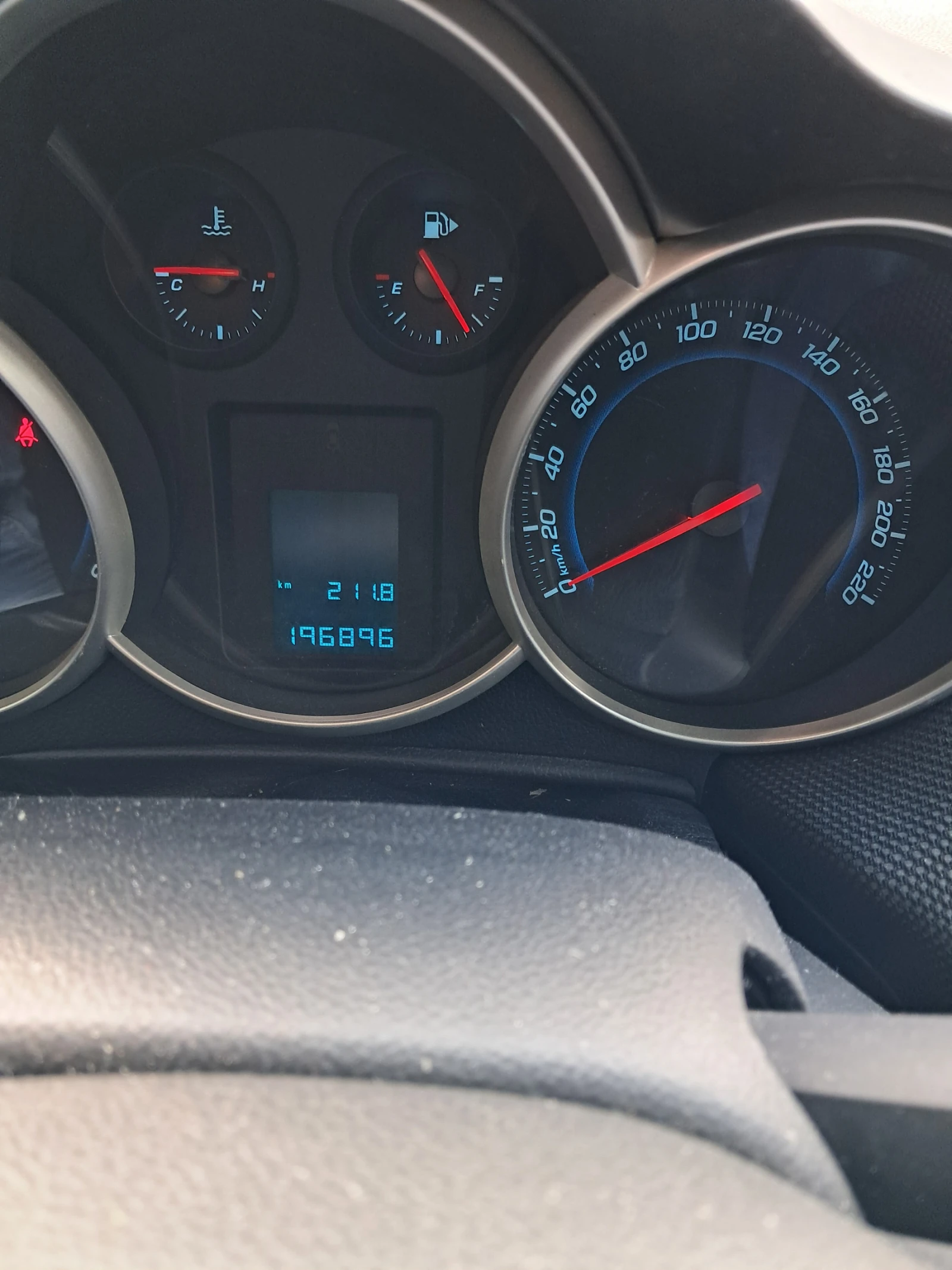 Chevrolet Cruze 1, 6 + ГАЗ, снимка 4 - Автомобили и джипове - 54746649