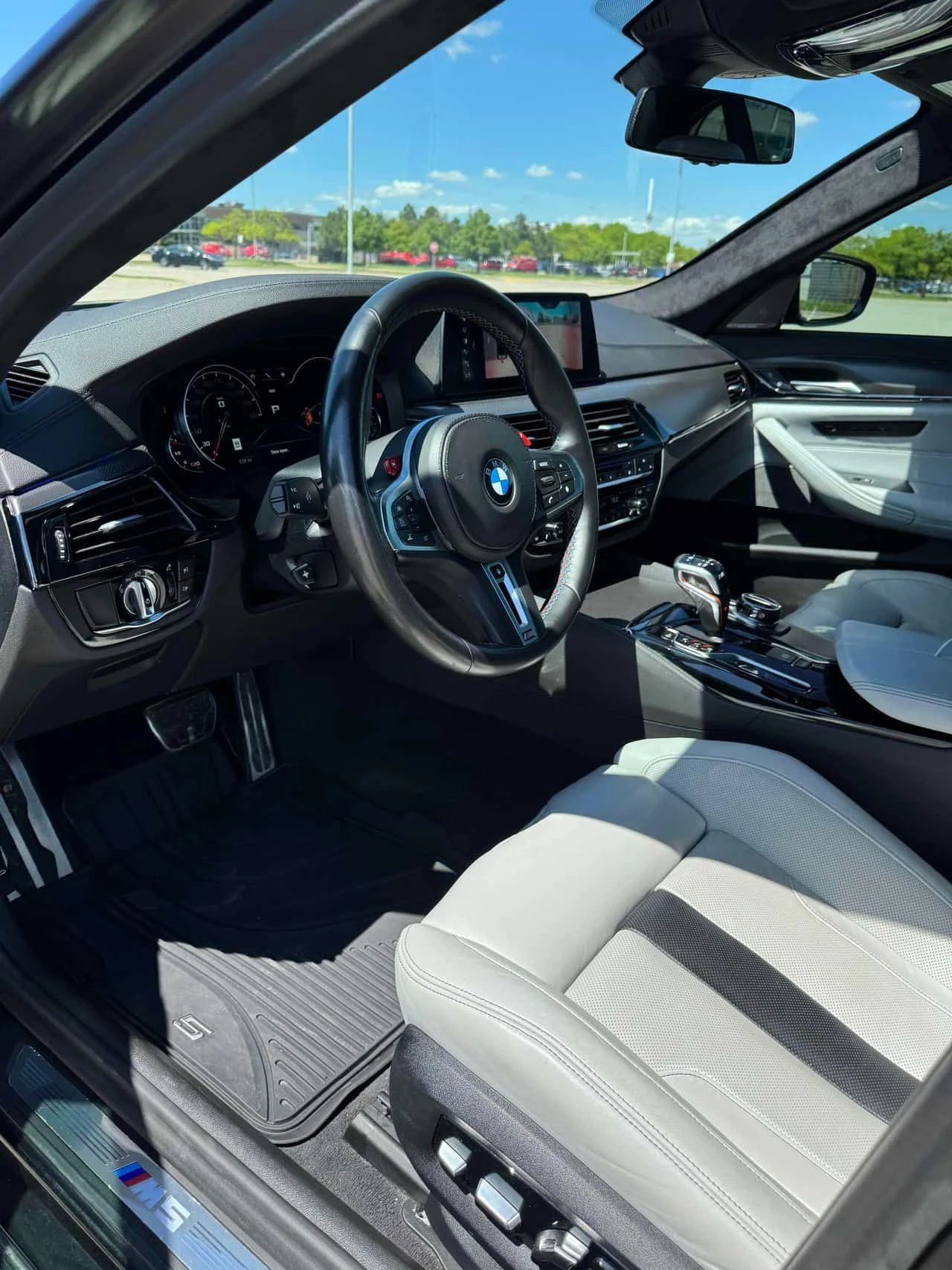 BMW M5 | DISTRONIC | ������ | HUD | ��������� | 360 |  | Mobile.bg � ����������� 5