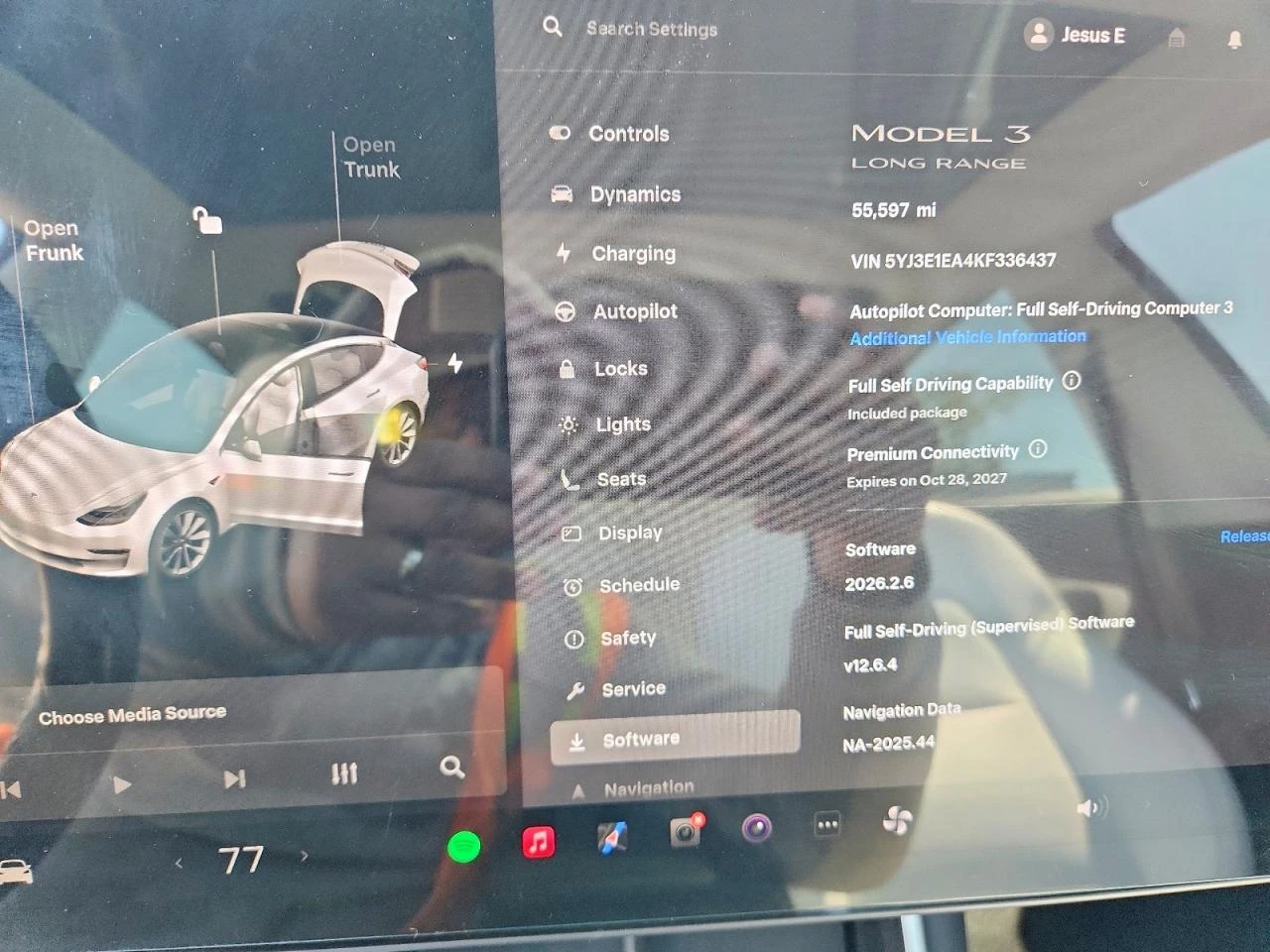 Tesla Model 3 * LONG RANGE* КОЖА* ПОДГРЕВ* ПАНОРАМА* , снимка 9 - Автомобили и джипове - 54812893