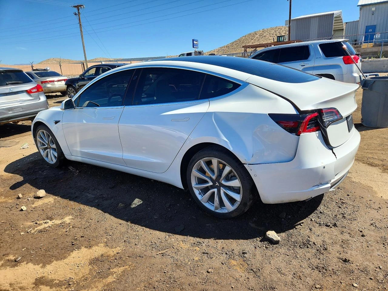 Tesla Model 3 * LONG RANGE* КОЖА* ПОДГРЕВ* ПАНОРАМА* , снимка 2 - Автомобили и джипове - 54812893