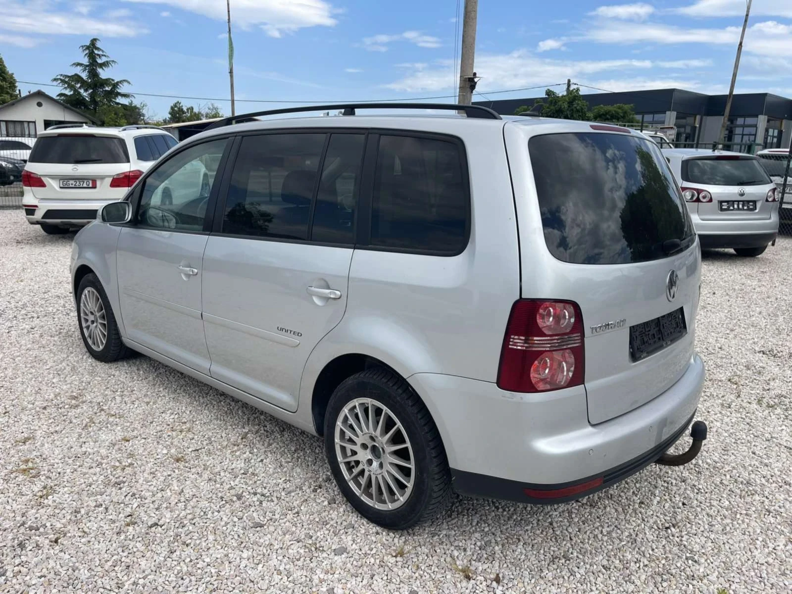 VW Touran, снимка 4 - Автомобили и джипове - 54894419