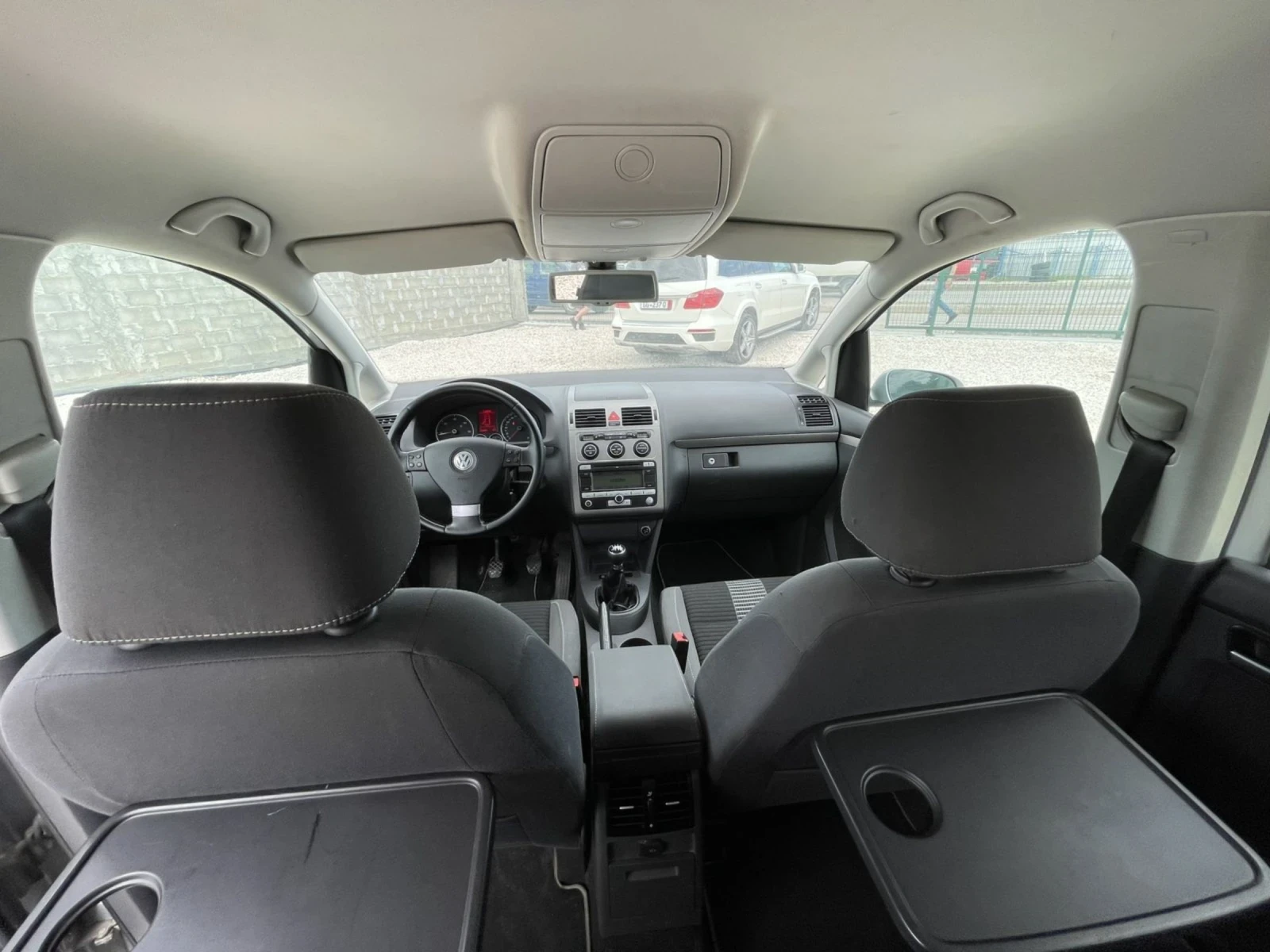 VW Touran, снимка 7 - Автомобили и джипове - 54894419