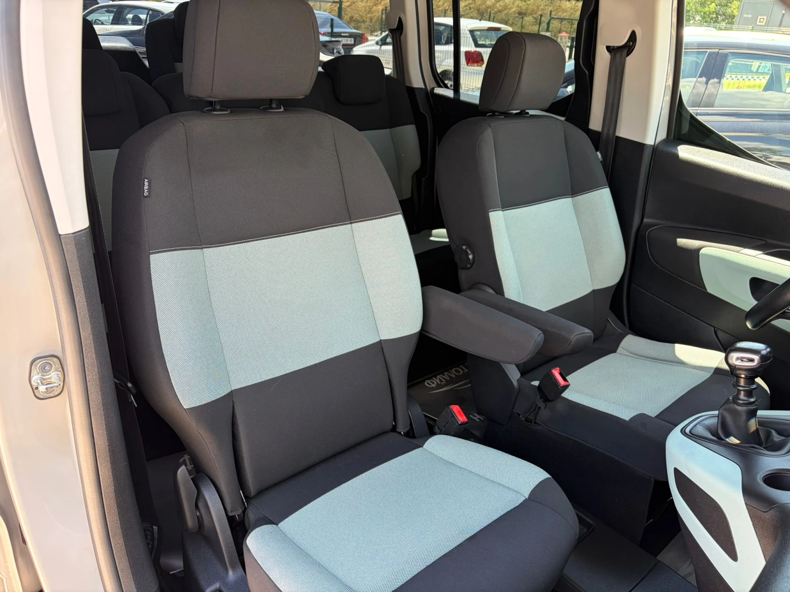 Citroen Berlingo XL 6+ 1 1.5BLUEHDI CAMERA START/STOP CAR PLAY LINE, снимка 11 - Автомобили и джипове - 54980925