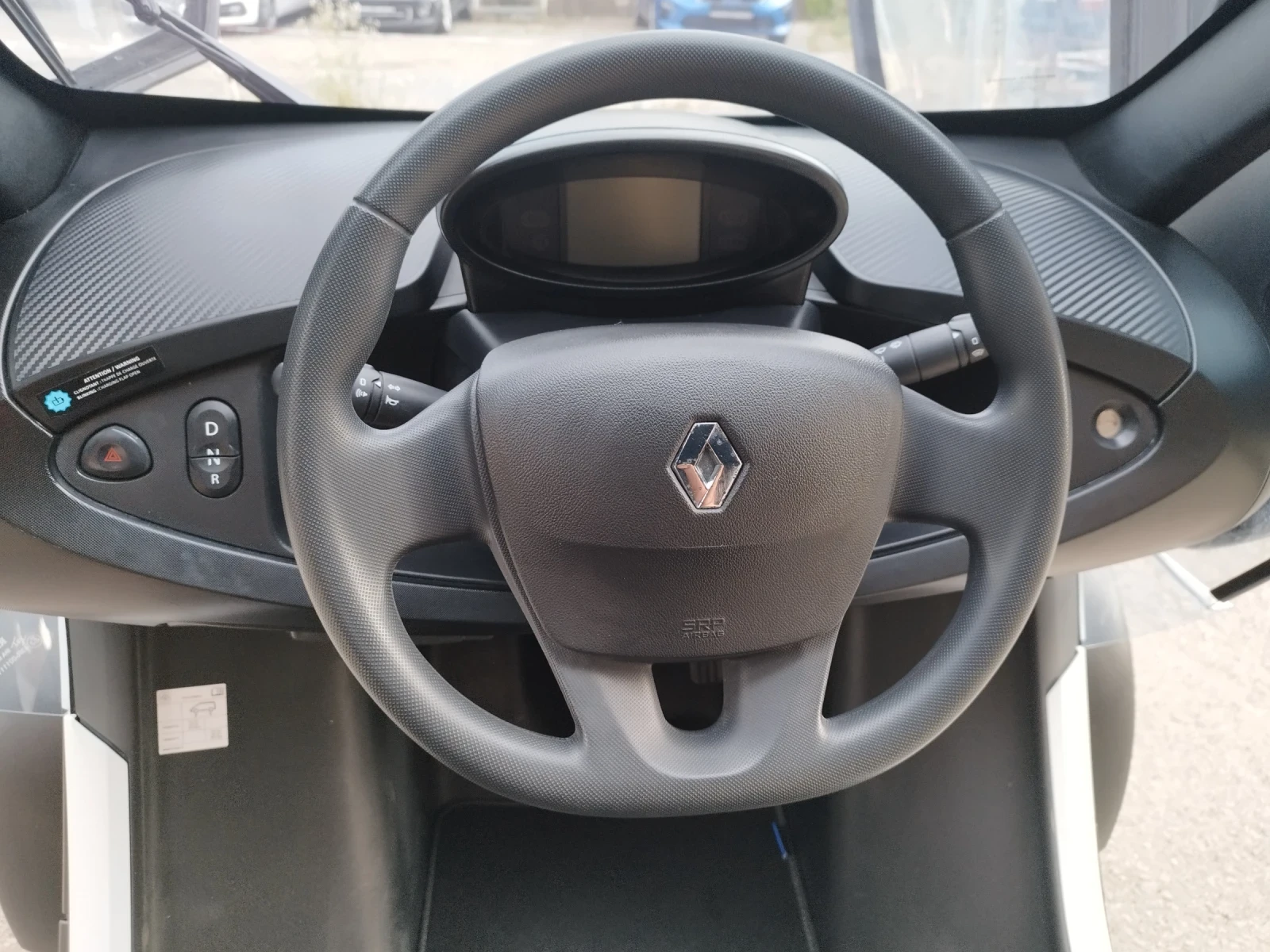 Renault Twizy ELECTRIC, 3970 километра , снимка 11 - Автомобили и джипове - 55186217