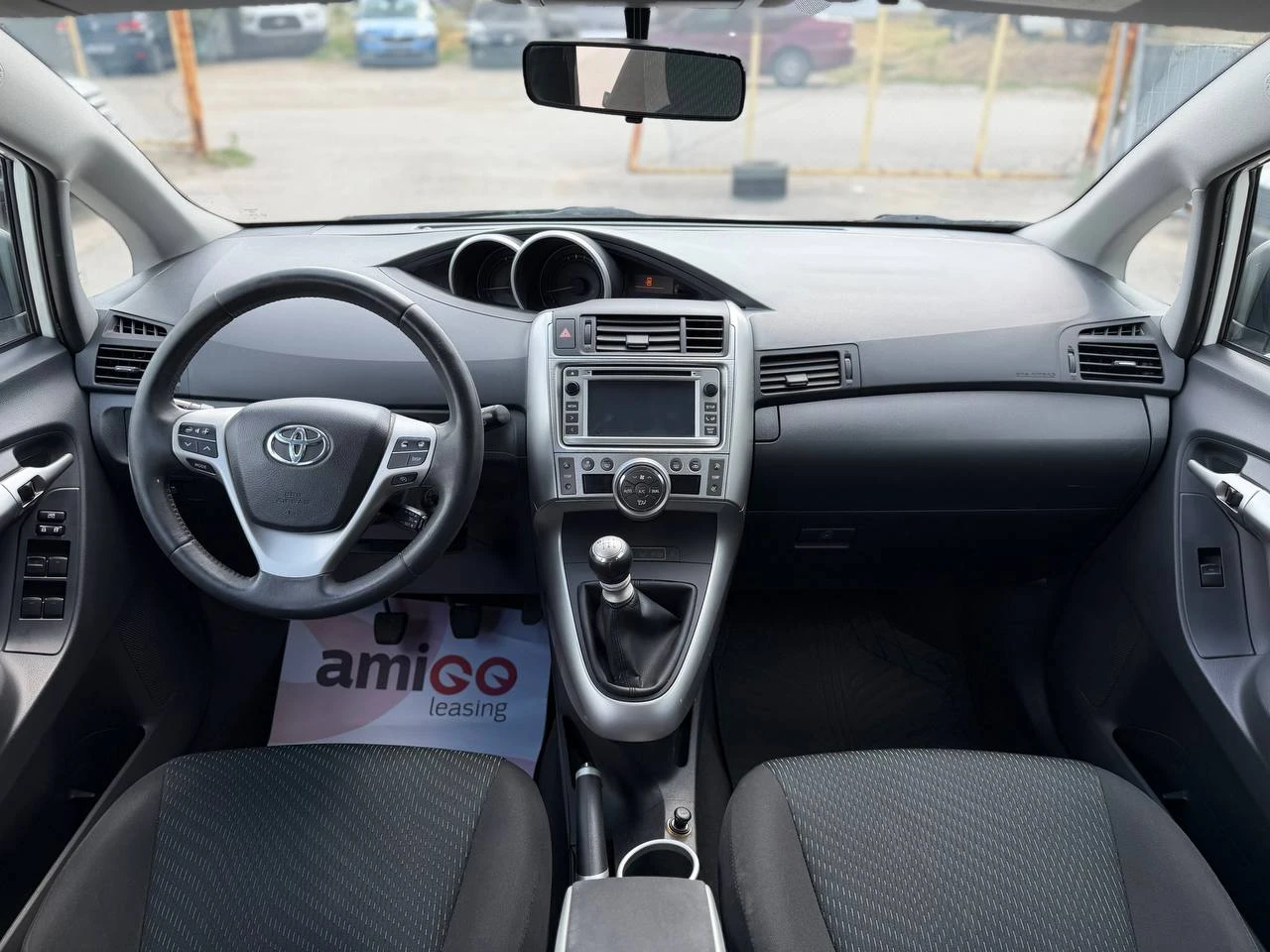 Toyota Verso 2.0D-4D CAMERA, снимка 13 - Автомобили и джипове - 55579664