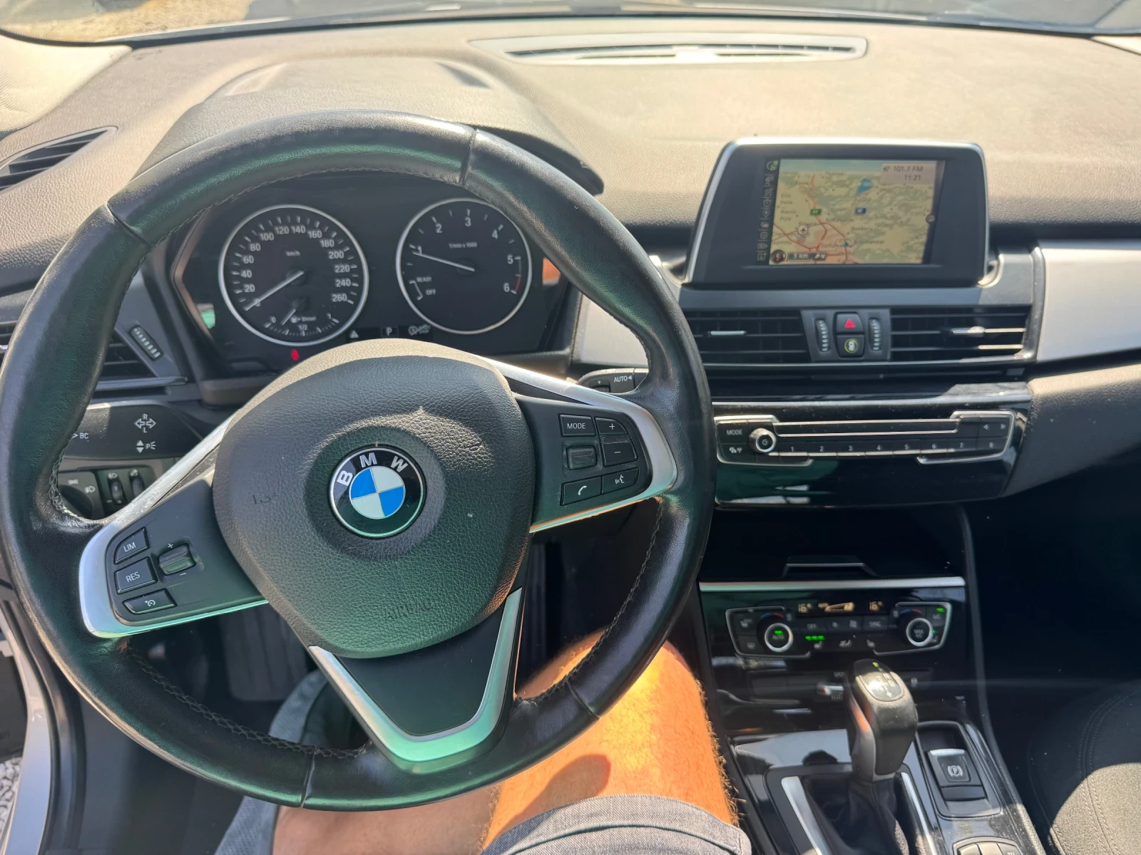 BMW 218 NAVI* ПОДГРЕВ* 2.0d 150hp* ЛИЗИНГ* , снимка 3 - Автомобили и джипове - 55845792