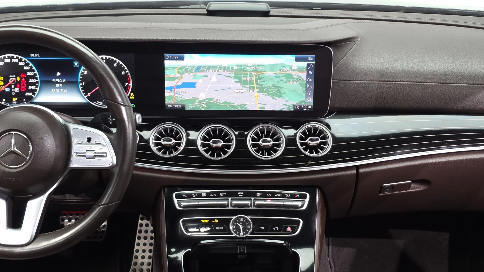 Mercedes-Benz CLS 450 AMG LINE* 4MATIC, снимка 10 - Автомобили и джипове - 55953114