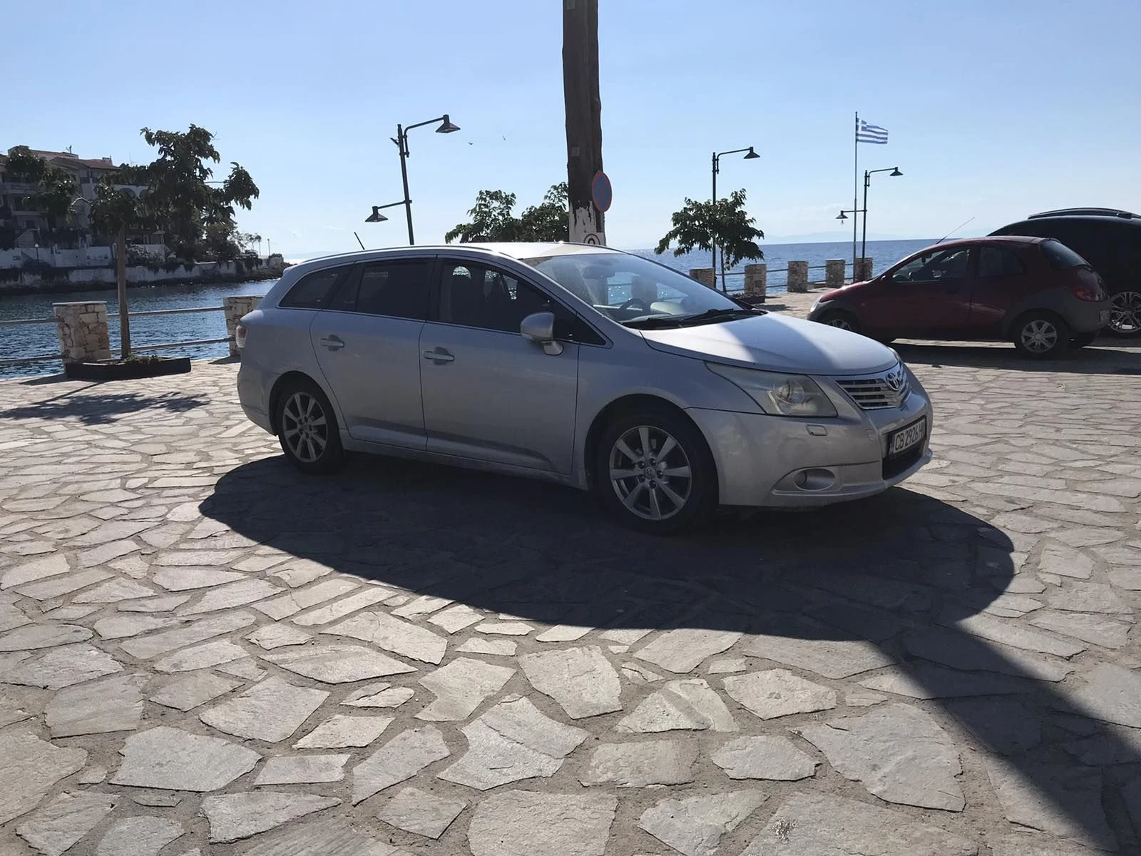 Toyota Avensis 2.2D4D, снимка 3 - Автомобили и джипове - 56168108