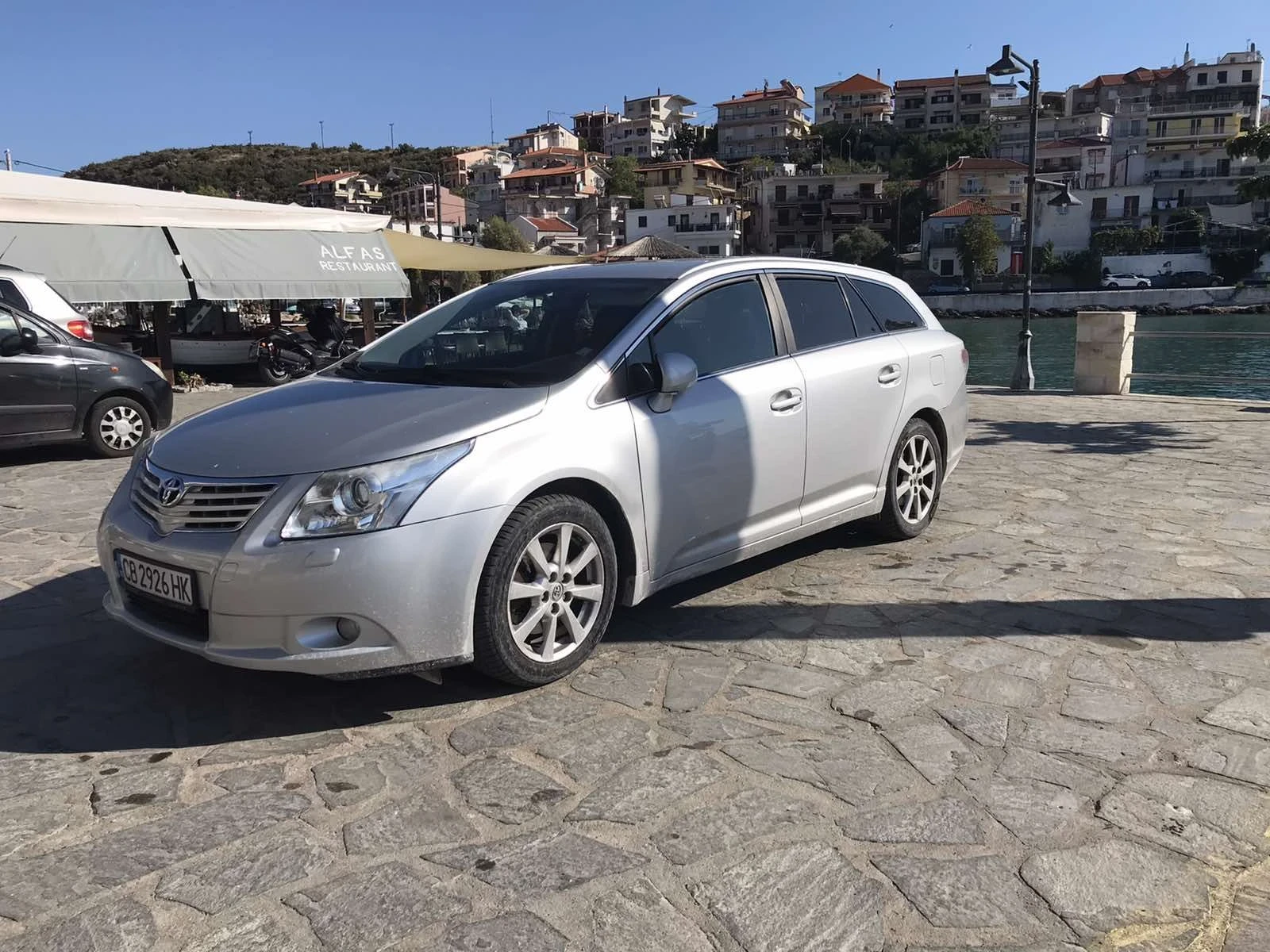 Toyota Avensis 2.2D4D, снимка 4 - Автомобили и джипове - 56168108