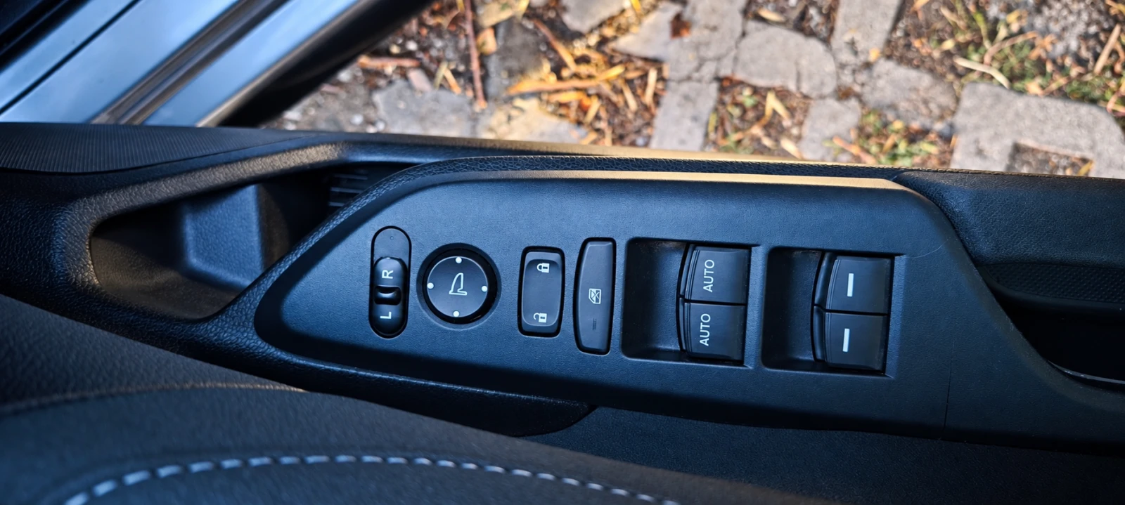 Honda Civic 1.5 Turbo Sport 182кс | CVT| Remote Start | ACC | , снимка 13 - Автомобили и джипове - 56214948
