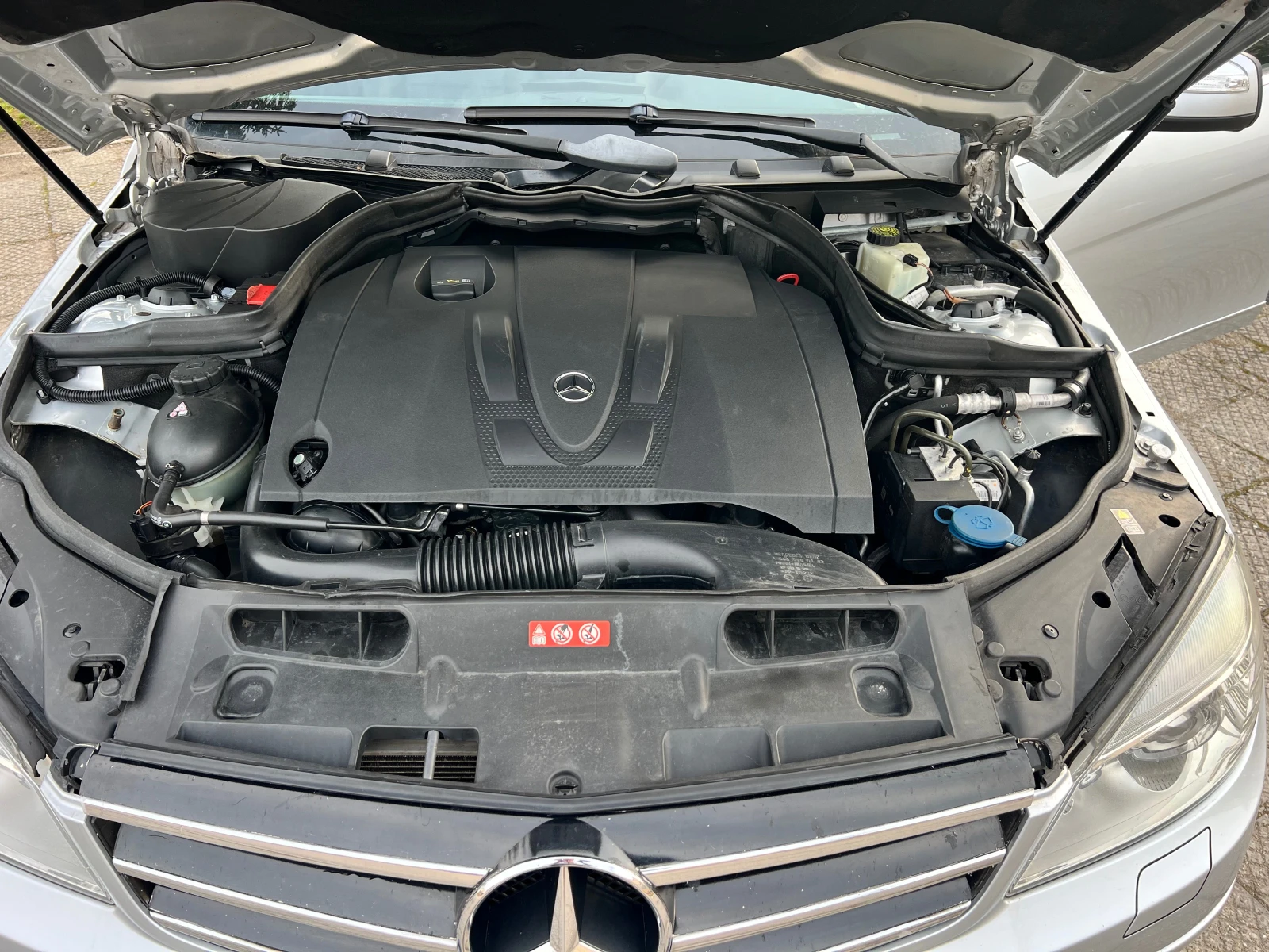 Mercedes-Benz C 220 -2.2 CDI AVANGARDE/AUTOMATIC/OM 646    , снимка 17 - Автомобили и джипове - 56266895
