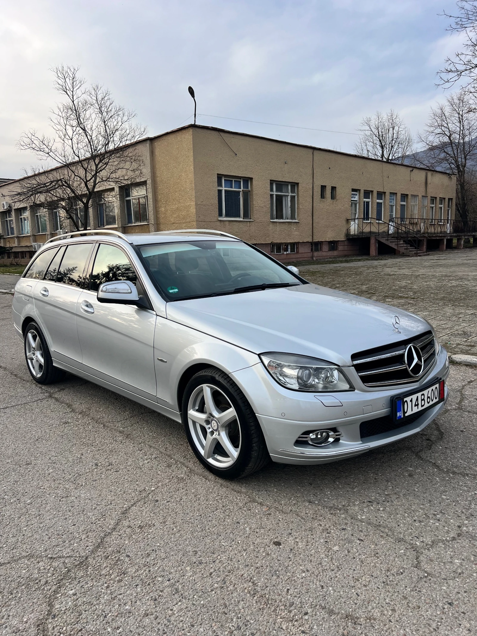 Mercedes-Benz C 220 -2.2 CDI AVANGARDE/AUTOMATIC/OM 646    