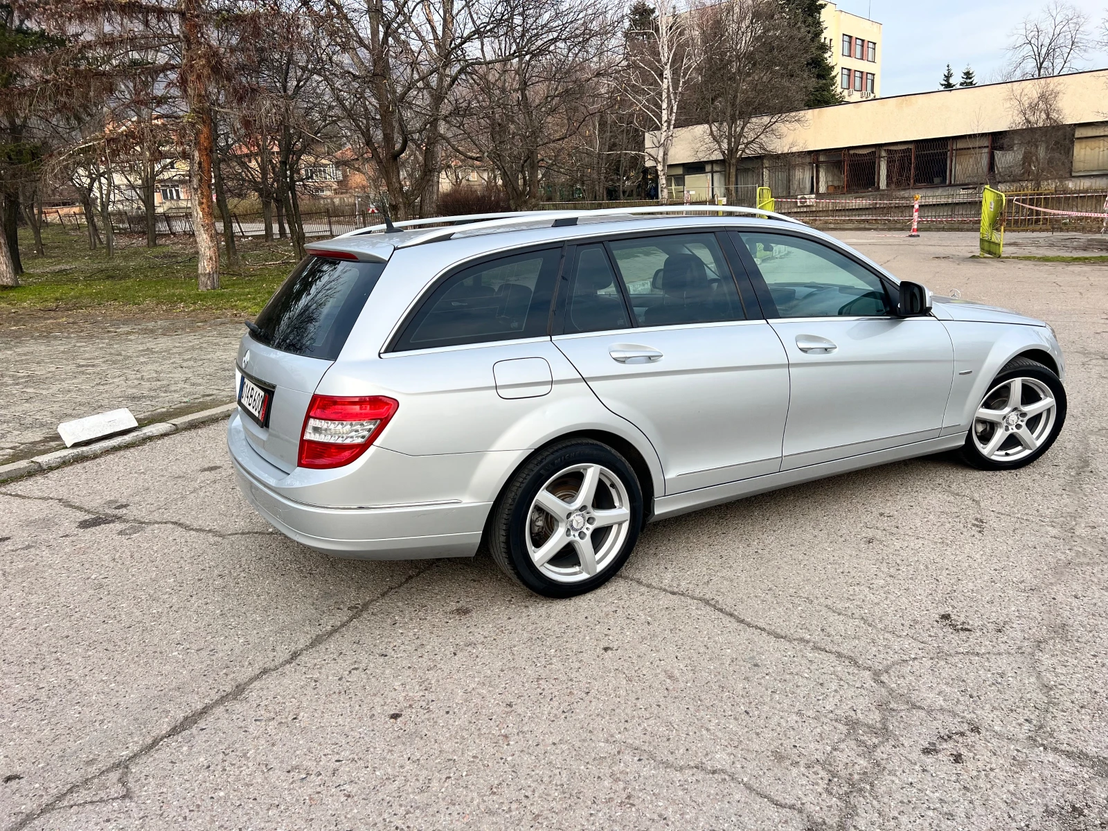 Mercedes-Benz C 220 -2.2 CDI AVANGARDE/AUTOMATIC/OM 646    , снимка 3 - Автомобили и джипове - 56266895