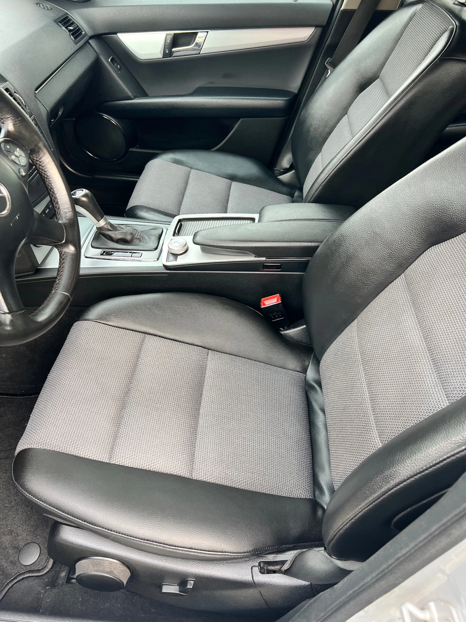 Mercedes-Benz C 220 -2.2 CDI AVANGARDE/AUTOMATIC/OM 646    , снимка 12 - Автомобили и джипове - 56266895