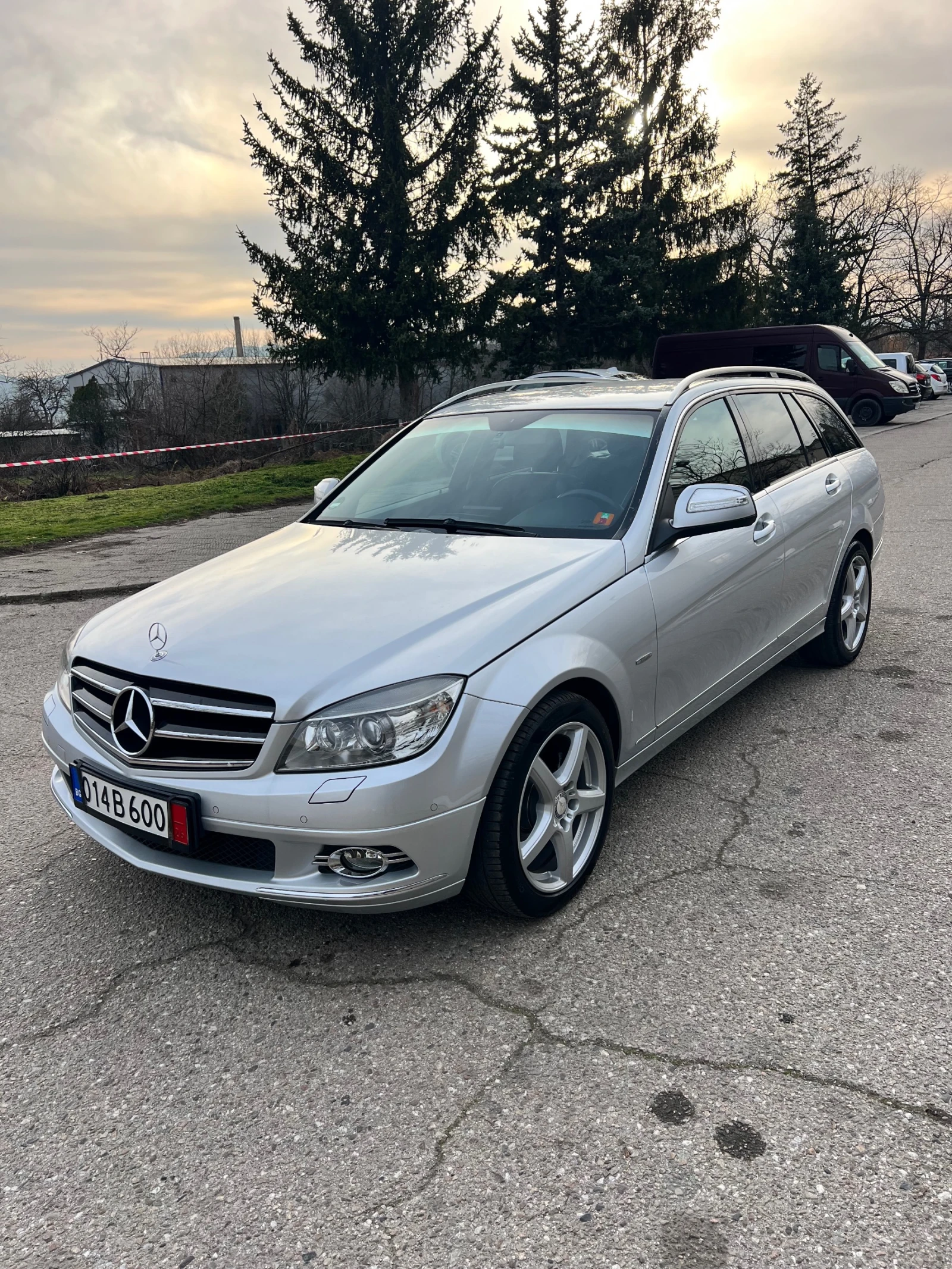 Mercedes-Benz C 220 -2.2 CDI AVANGARDE/AUTOMATIC/OM 646    , снимка 2 - Автомобили и джипове - 56266895