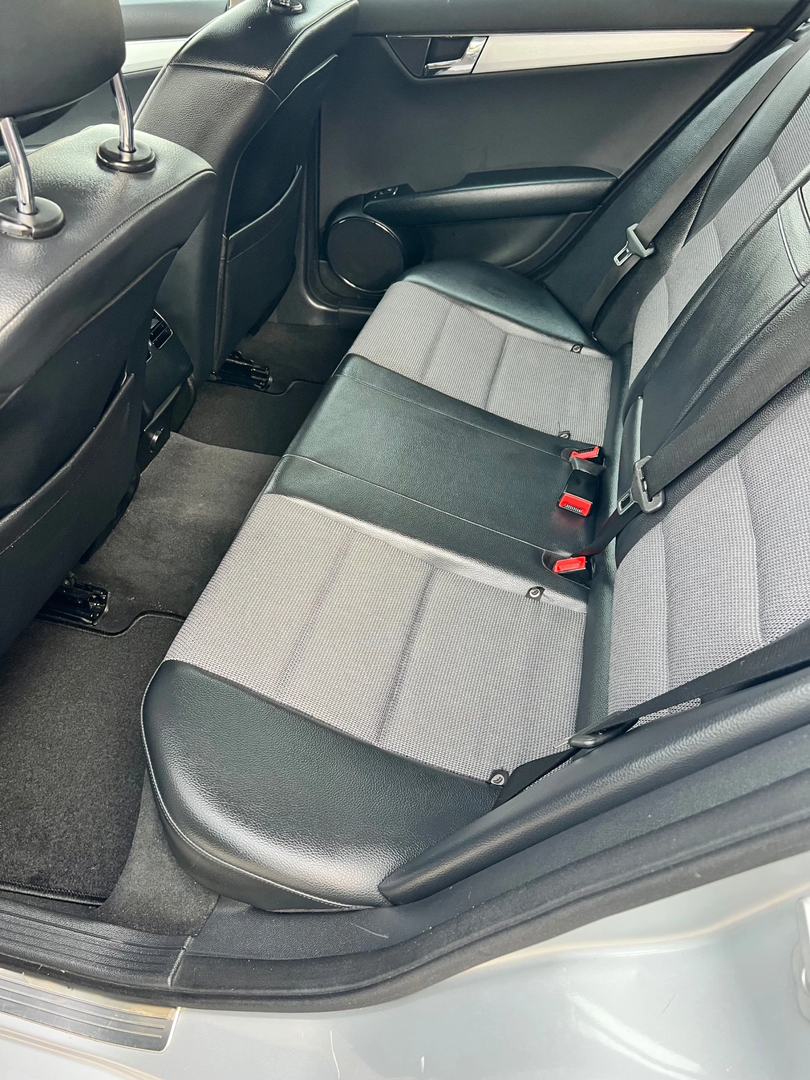 Mercedes-Benz C 220 -2.2 CDI AVANGARDE/AUTOMATIC/OM 646    , снимка 14 - Автомобили и джипове - 56266895