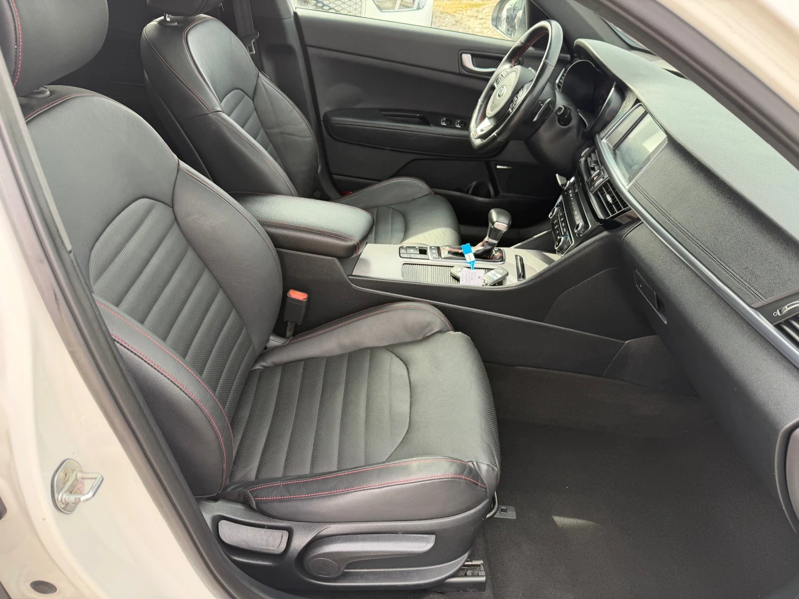 Kia Optima 1.7 CRDI GT LINE MEMORY| ПАМЕТ| Ел.Пакет| Камера| , снимка 12 - Автомобили и джипове - 56279227