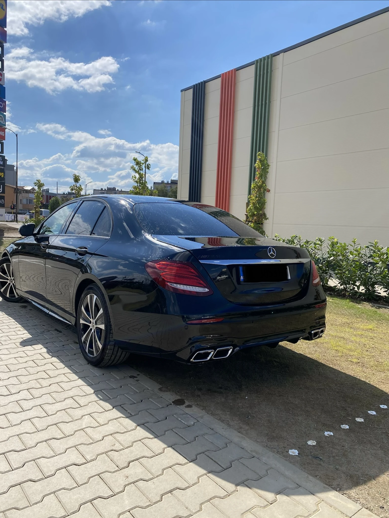 Mercedes-Benz E 200, снимка 5 - Автомобили и джипове - 56311242