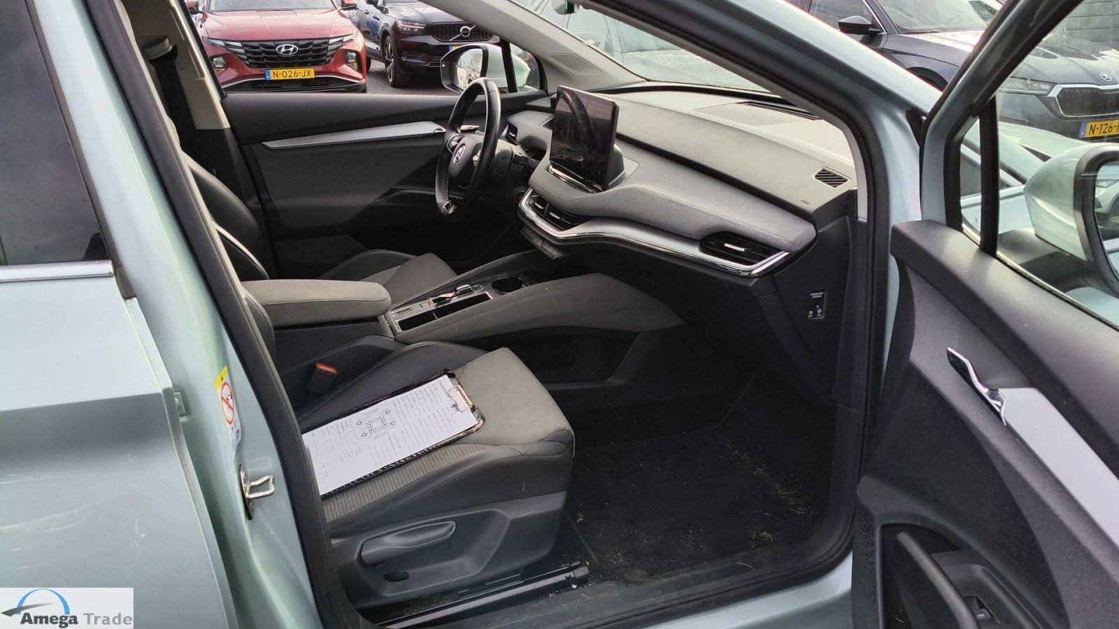 Skoda Enyaq 60 LED Navi Leather Camera, снимка 9 - Автомобили и джипове - 56713373
