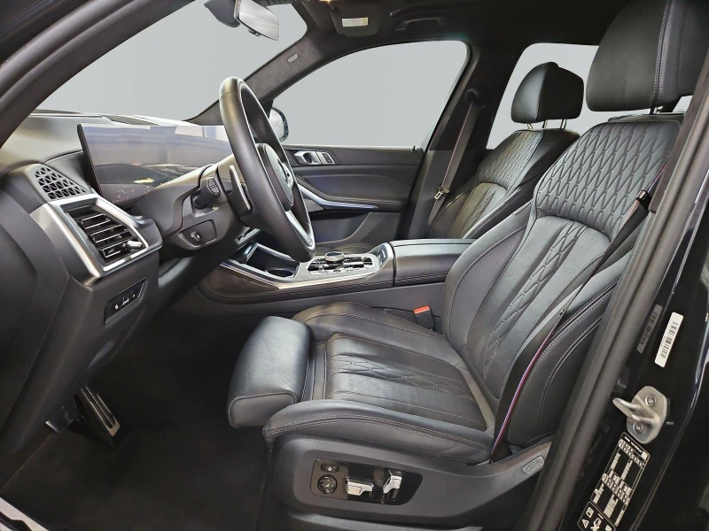 BMW X7 40i/xDrive/FACELIFT/M-SPORT/EXCLUSIV/PANO/H&K/HUD/, снимка 8 - Автомобили и джипове - 52454623