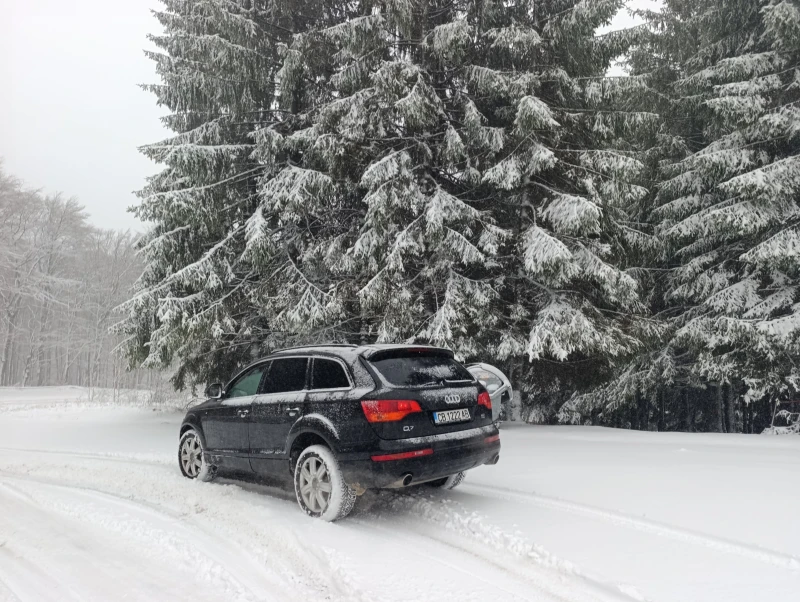 Audi Q7 4.2 бензин