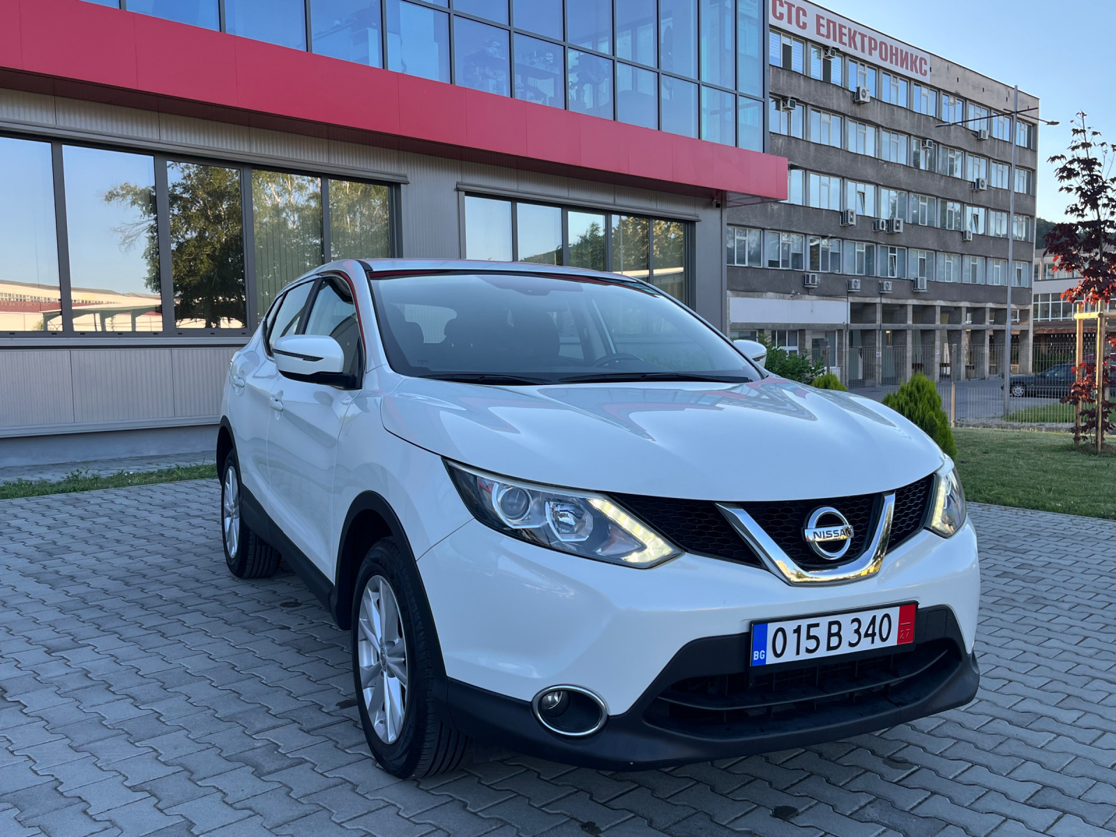 Nissan Qashqai 1.5 dci 110k.c. * Navi * Kamera * Bluetooth  - изображение 7