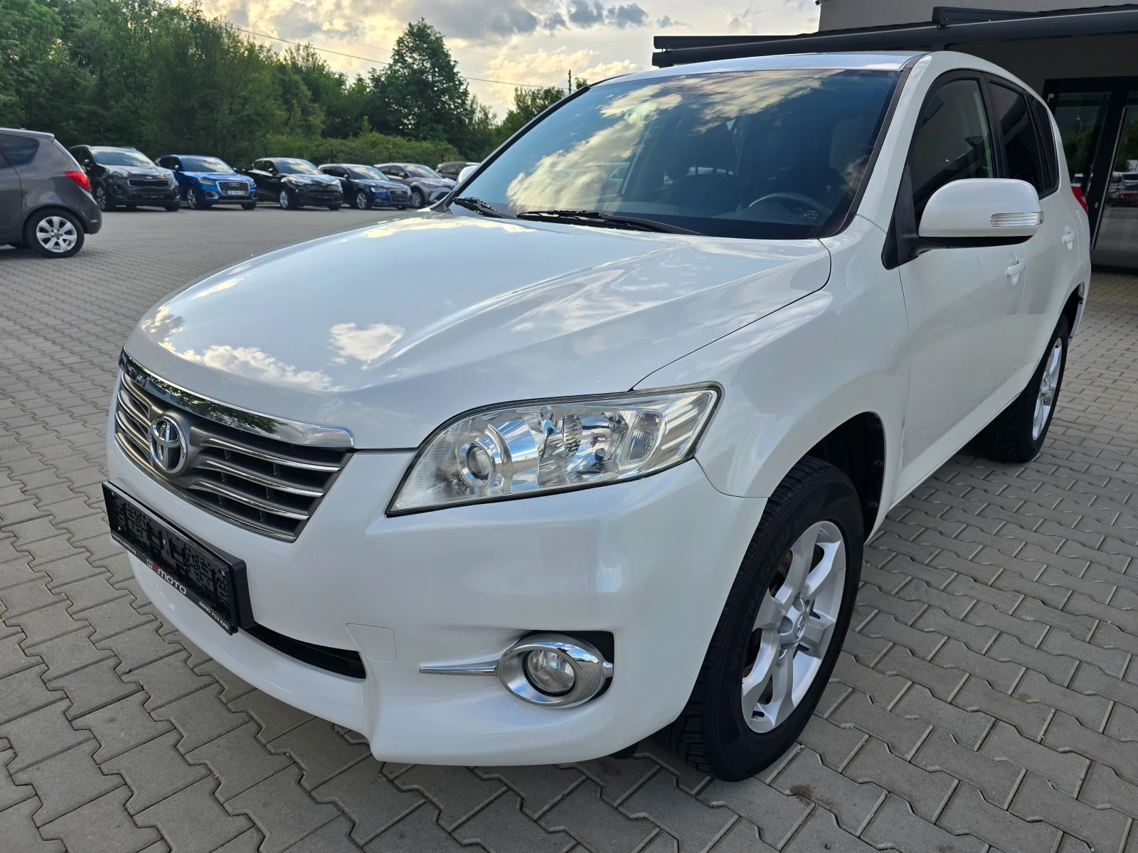 Toyota Rav4 2.2 D4D, 150к.с., 4х4, 6ск., Бяла перла! - изображение 7