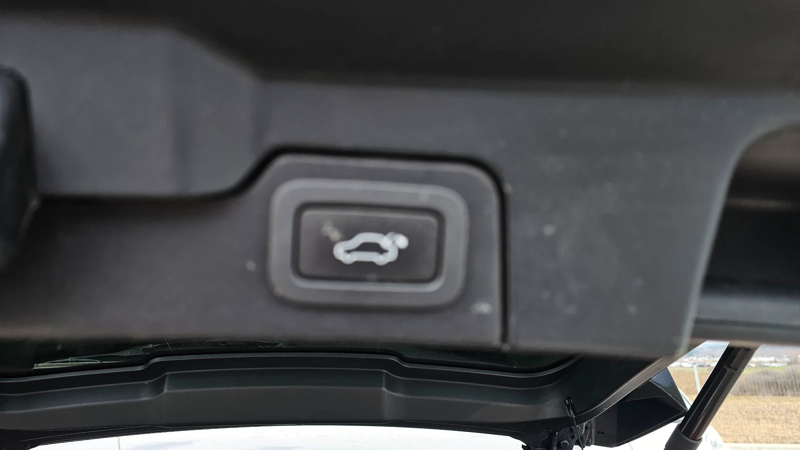 Land Rover Evoque, снимка 8 - Автомобили и джипове - 53924144