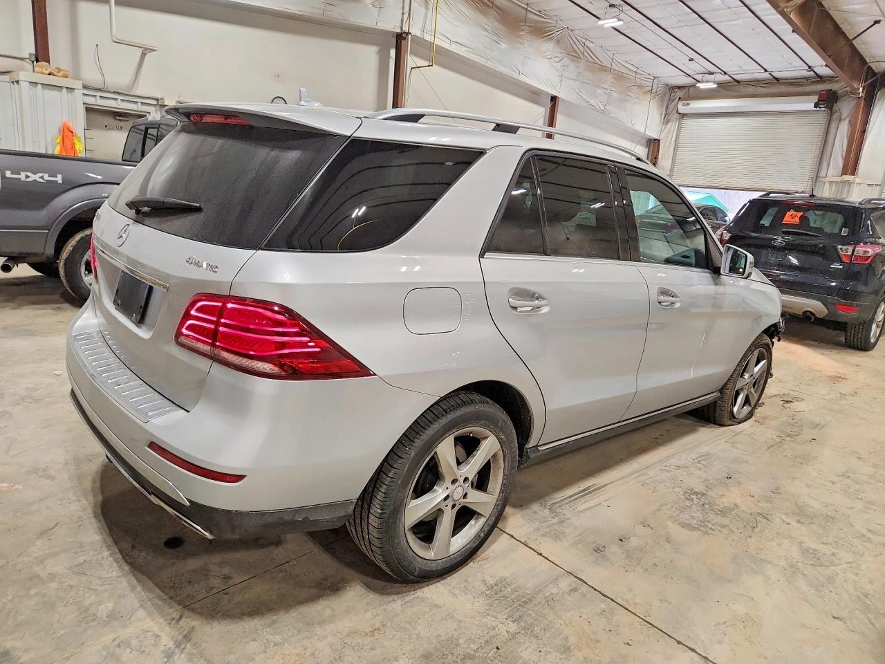 Mercedes-Benz GLE 350 4MATIC, снимка 6 - Автомобили и джипове - 53935723
